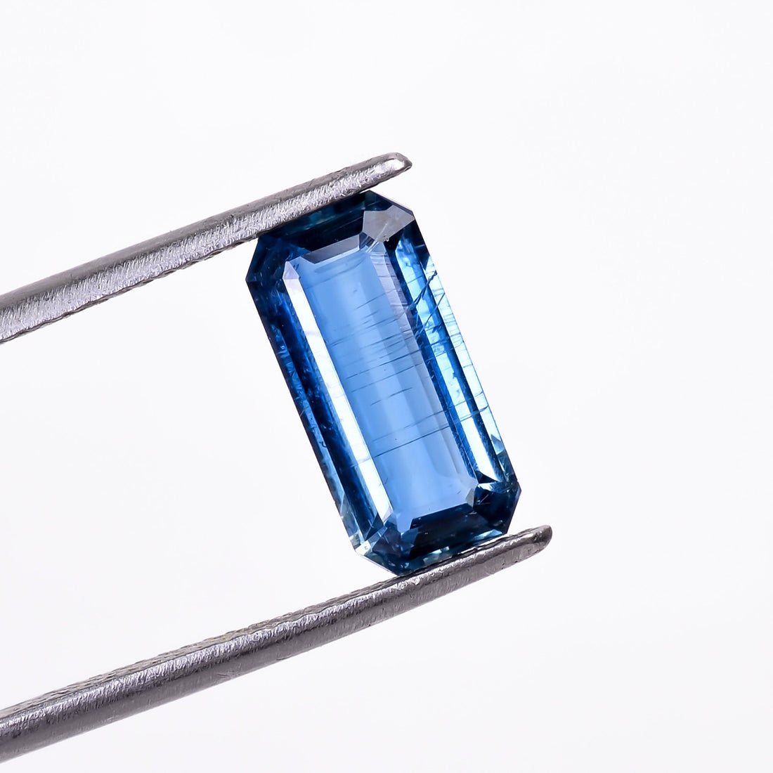 natural blue kyanite radiant shape cut stone loose gemstone