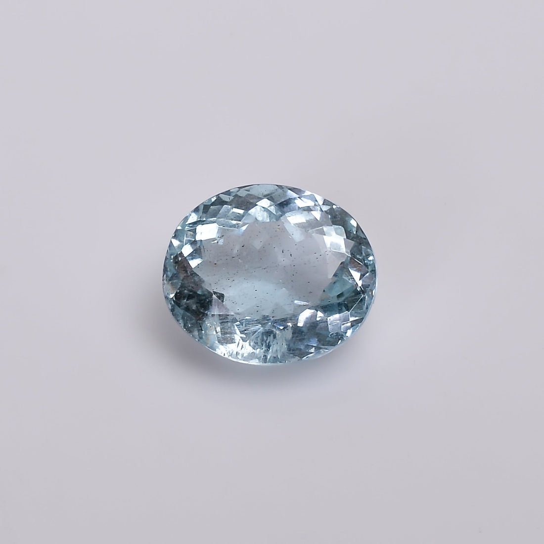 natural aquamarine oval shape cut stone loose gemstone