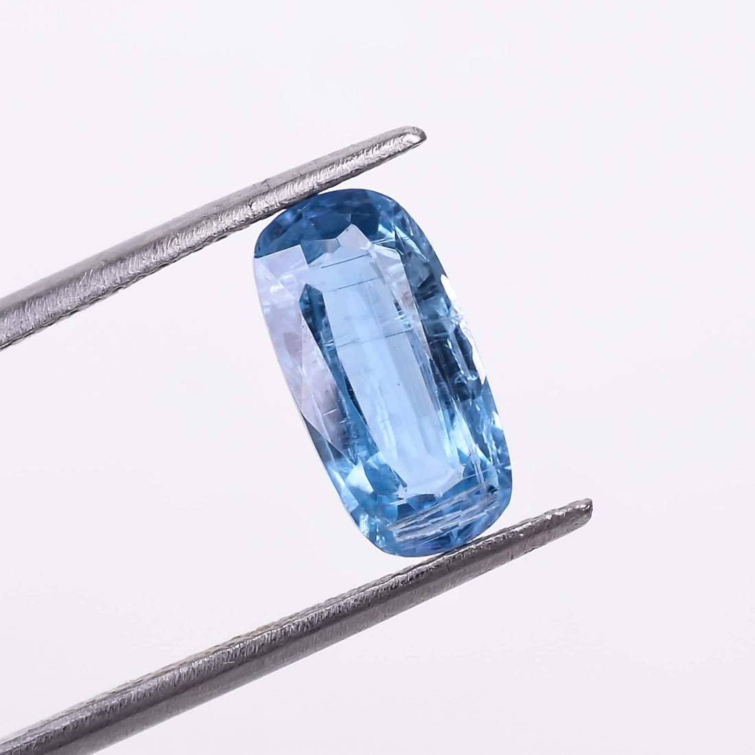 natural blue kyanite radiant shape cut stone loose gemstone