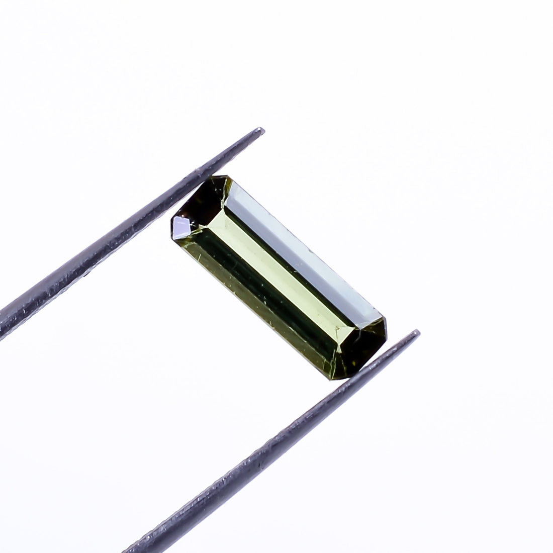 tourmaline green radiant shape cut stone loose gemstone