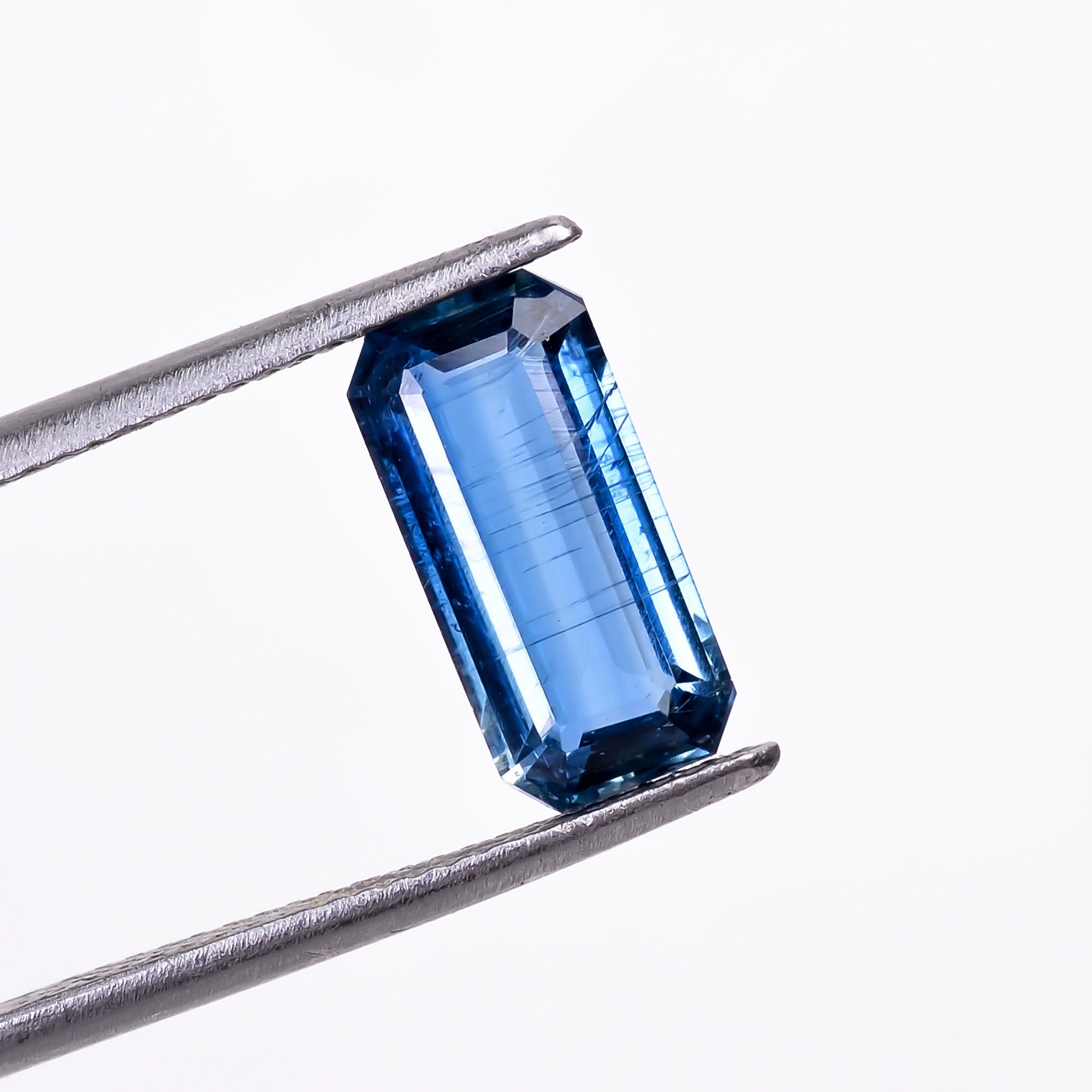 natural blue kyanite radiant shape cut stone loose gemstone