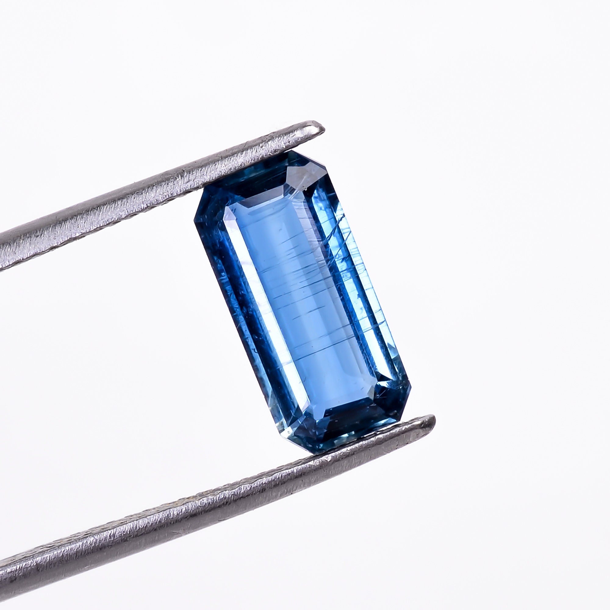 natural blue kyanite radiant shape cut stone loose gemstone