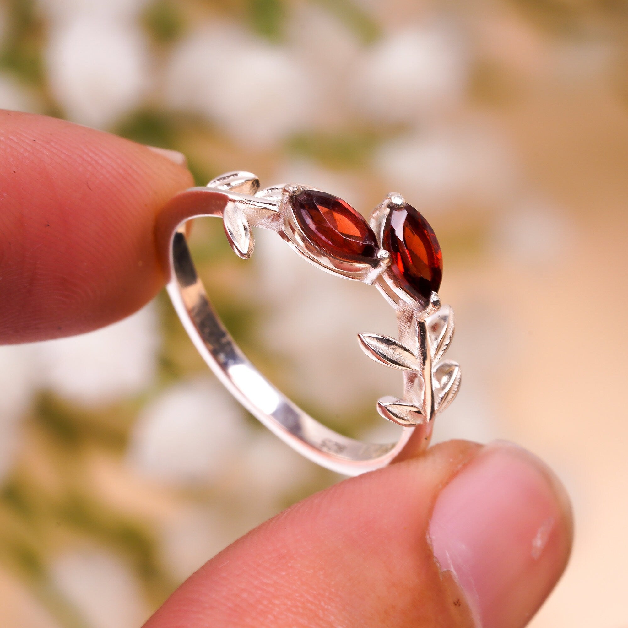 natural garnet marquise shape ethnic handmade ring 925 sterling silver ring 7 25 us 2 gms y 7787