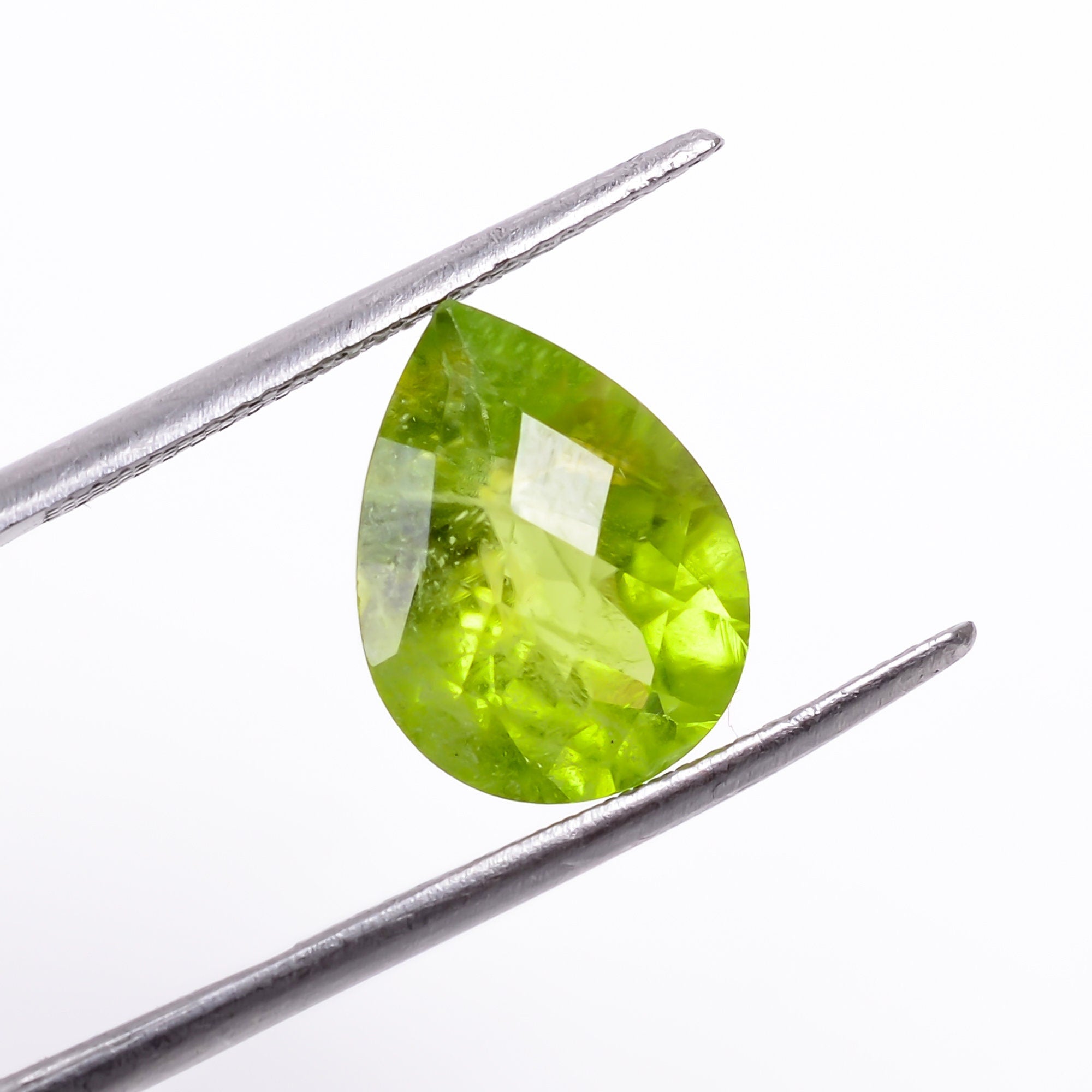 peridot natural pear shape faceted loose gemstone