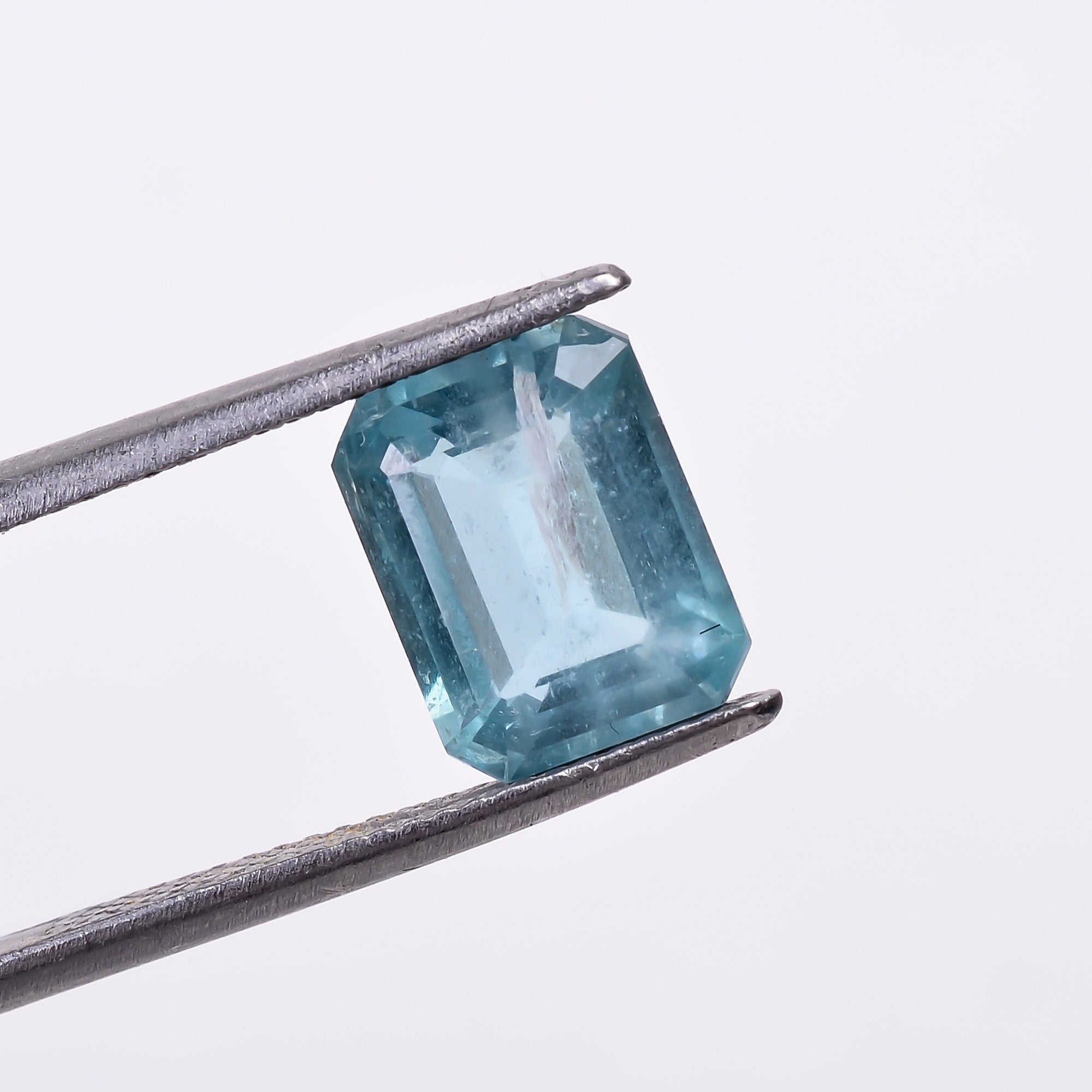 natural blue kyanite radiant shape cut stone loose gemstone