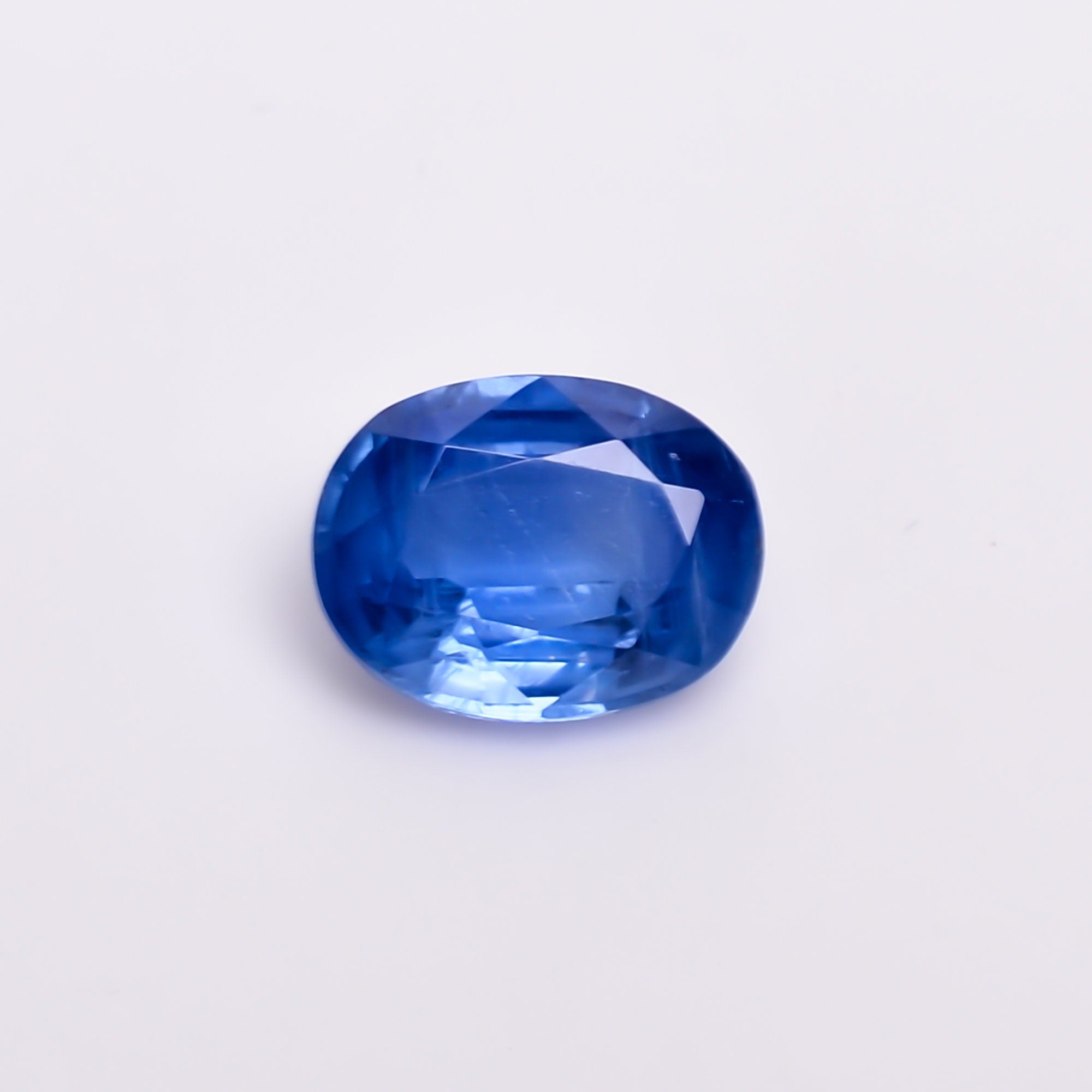 natural blue kyanite oval shape cut stone loose gemstone