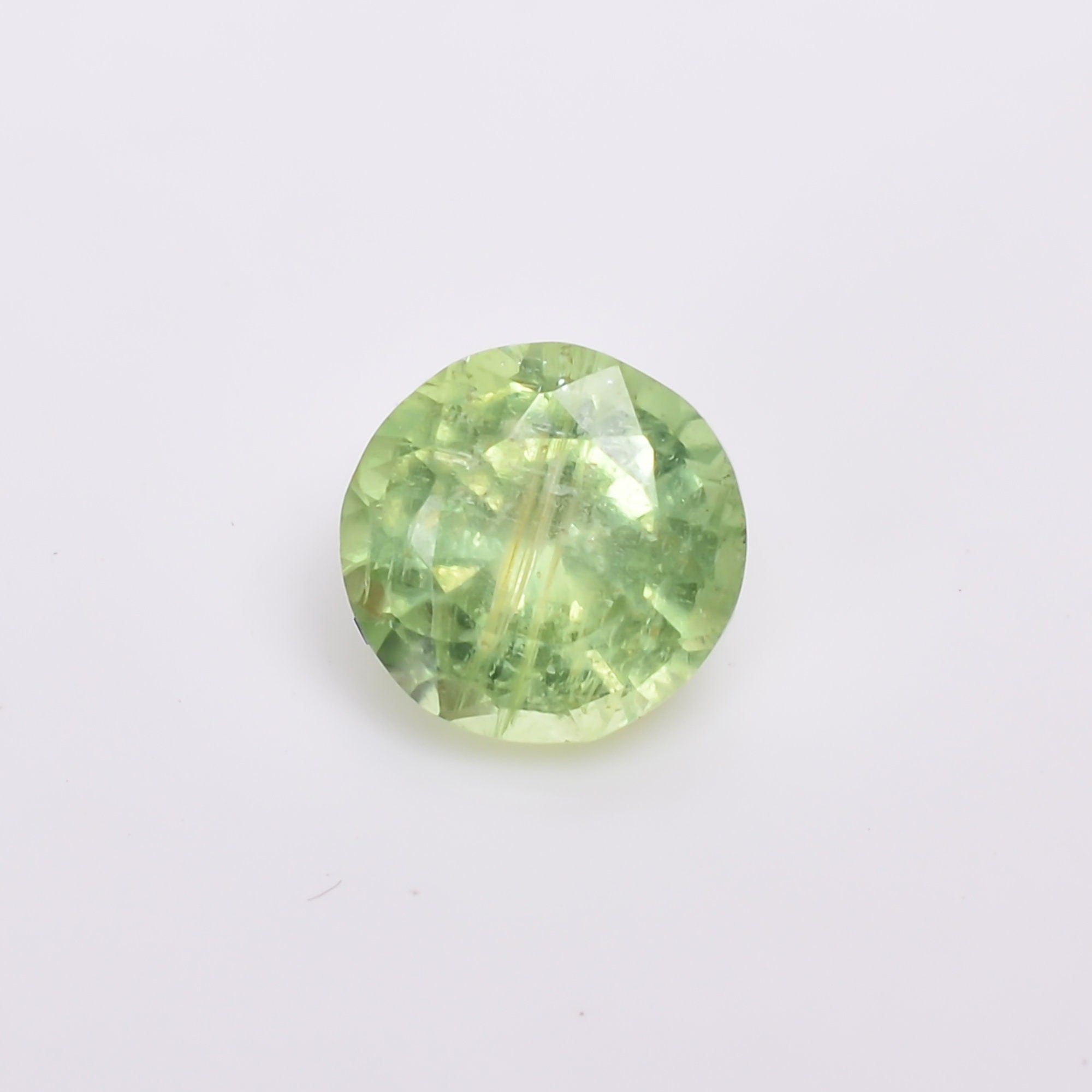 natural green kyanite round shape cut stone loose gemstone