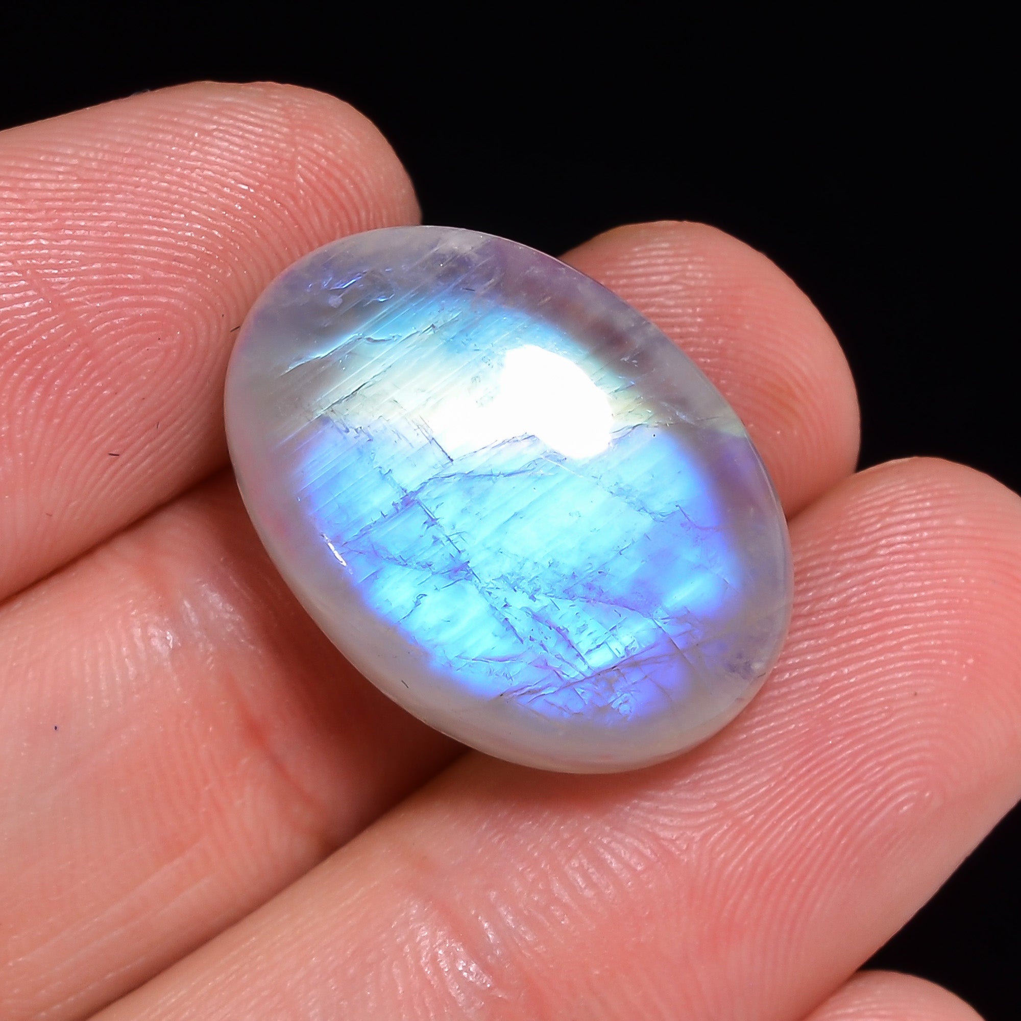Natural Rainbow Moonstone Oval Shape Cabochon Loose Gemstone For Making Jewelry 23 Ct. 21X15X7 mm Y-10088