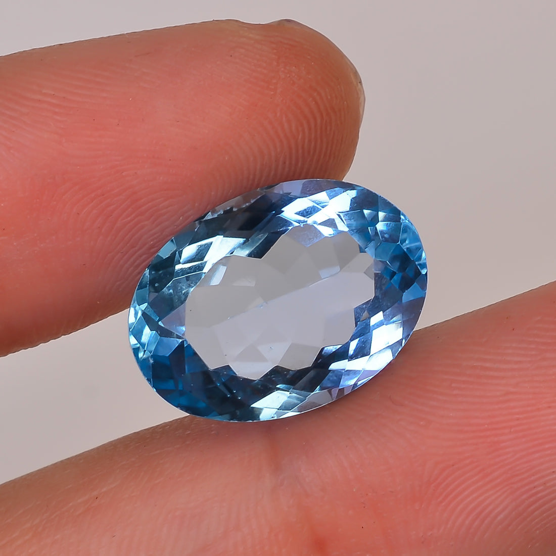 100% Natural Swiss Blue Topaz Oval Shape Cut Stone Loose Gemstone For Making Jewelry 14.5 Ct. 16X12X8 mm Y-10129