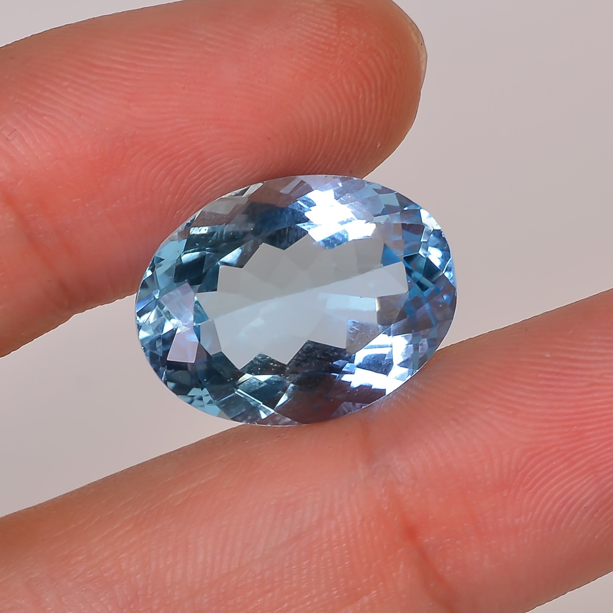 100% Natural Swiss Blue Topaz Oval Shape Cut Stone Loose Gemstone For Making Jewelry 17 Ct. 18X14X8 mm Y-10134