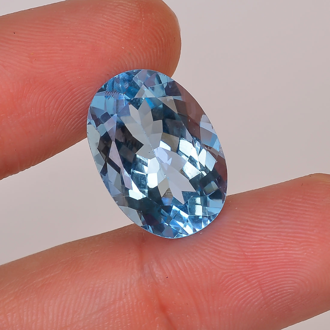 100% Natural Swiss Blue Topaz Oval Shape Cut Stone Loose Gemstone For Making Jewelry 14.5 Ct. 18X12X8 mm Y-10137