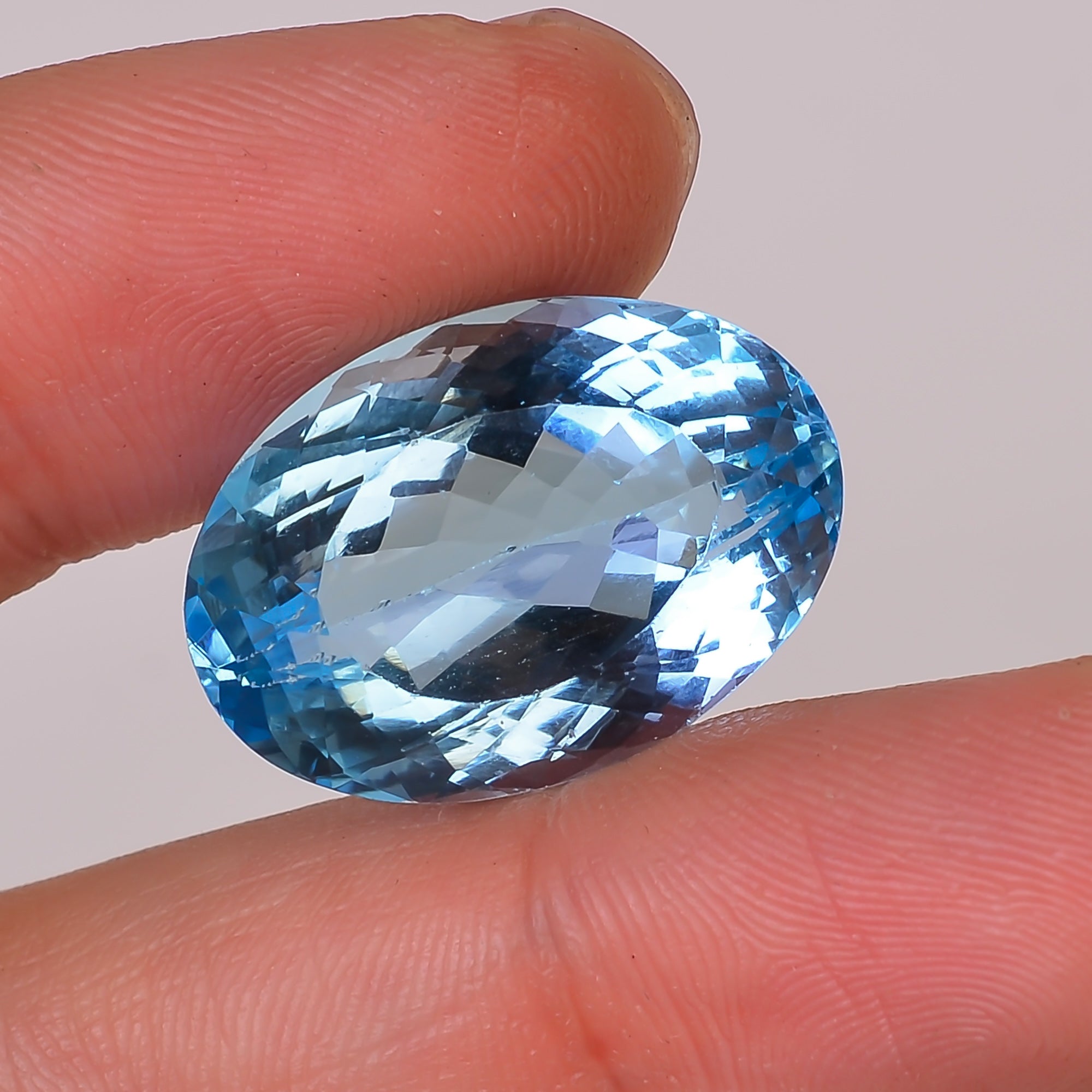 100% Natural Swiss Blue Topaz Oval Shape Cut Stone Loose Gemstone For Making Jewelry 29.5 Ct. 21X15X10 mm Y-10141