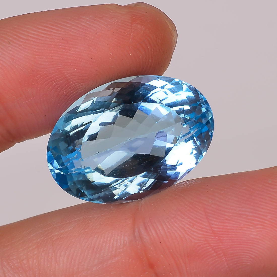 100% Natural Swiss Blue Topaz Oval Shape Cut Stone Loose Gemstone For Making Jewelry 29.5 Ct. 21X15X10 mm Y-10141