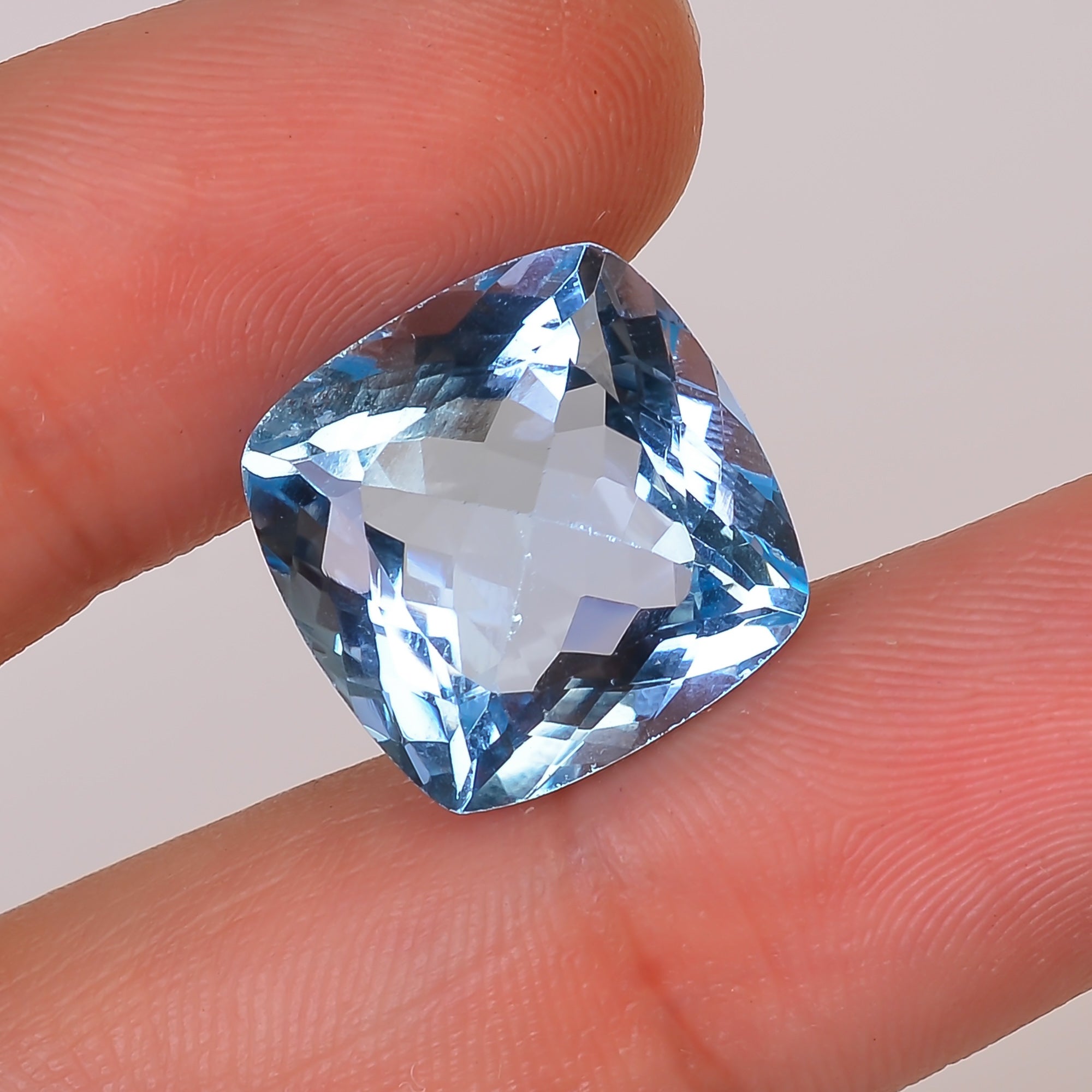 100% Natural Swiss Blue Topaz Cushion Shape Cut Stone Loose Gemstone For Making Jewelry 16.5 Ct. 14X14X8 mm Y-10145