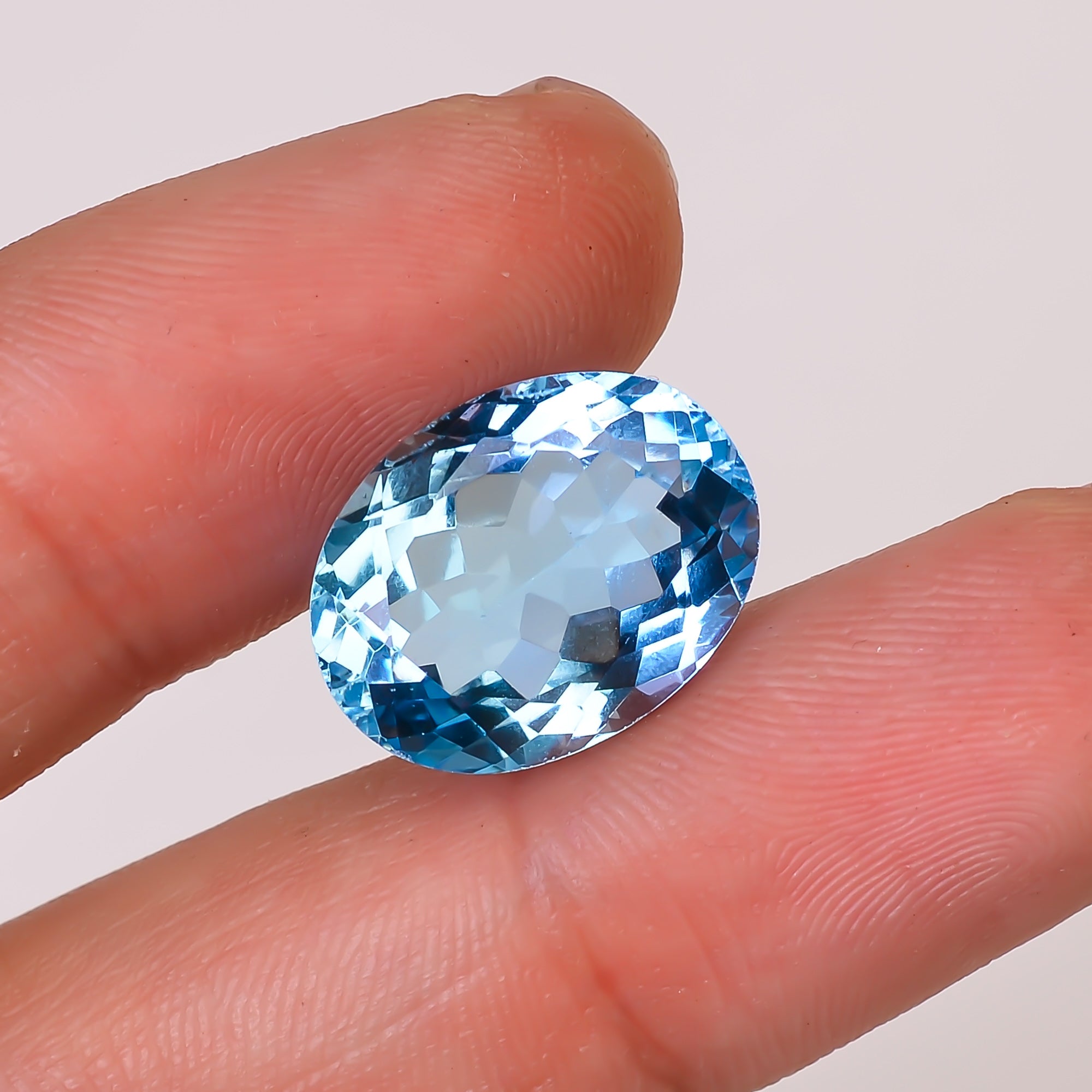 Natural Swiss Blue Topaz Oval Shape Cut Stone Loose Gemstone For Making Jewelry 12.5 Ct. 15X12X8 mm Y-10148