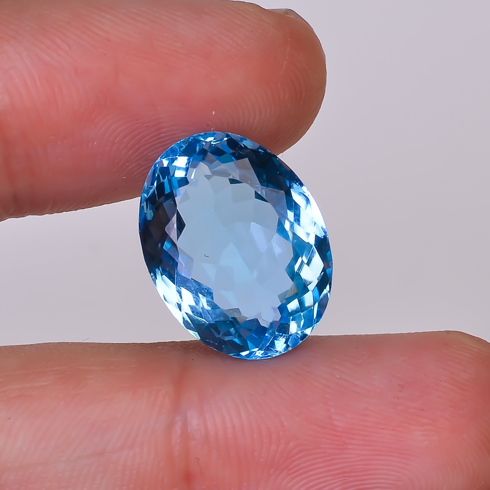 Natural Swiss Blue Topaz Oval Shape Cut Stone Loose Gemstone For Making Jewelry 13.5 Ct. 16X12X8 mm Y-10166