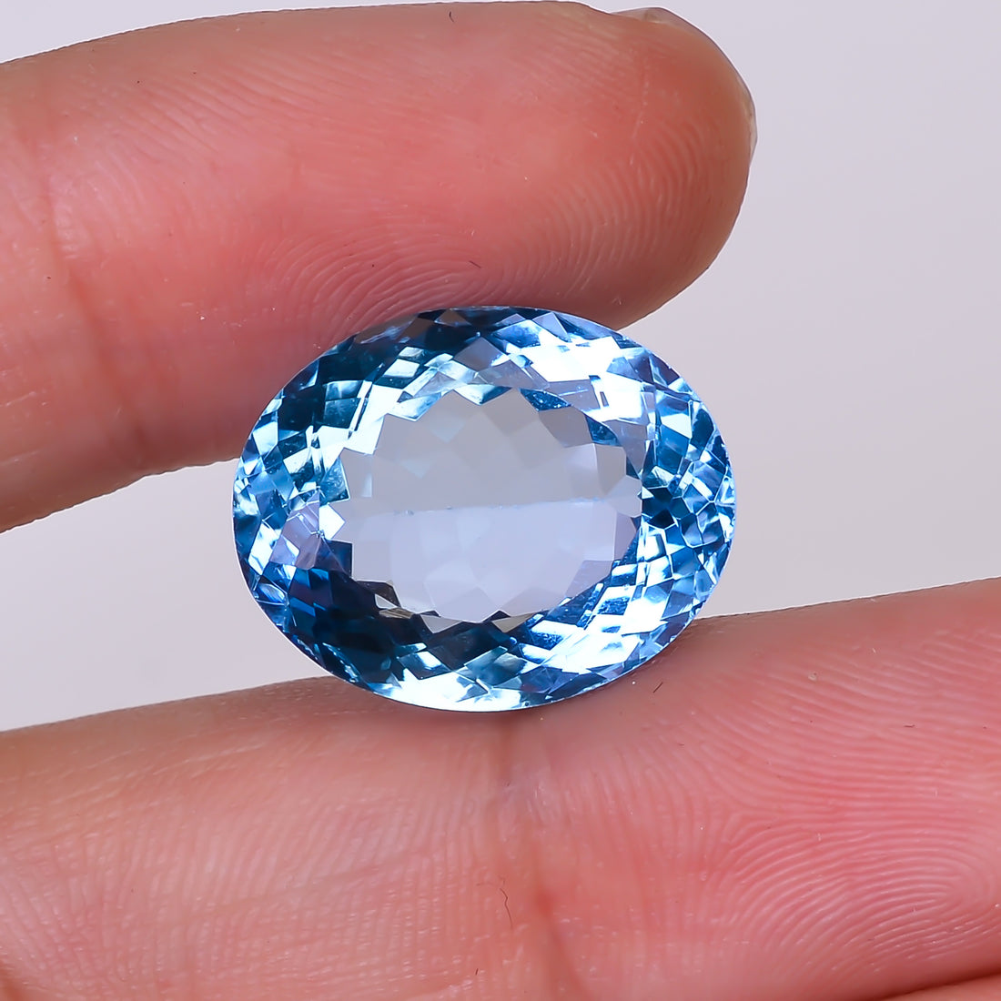 Natural Swiss Blue Topaz Oval Shape Cut Stone Loose Gemstone For Making Jewelry 19.5 Ct. 17X14X9 mm Y-10175