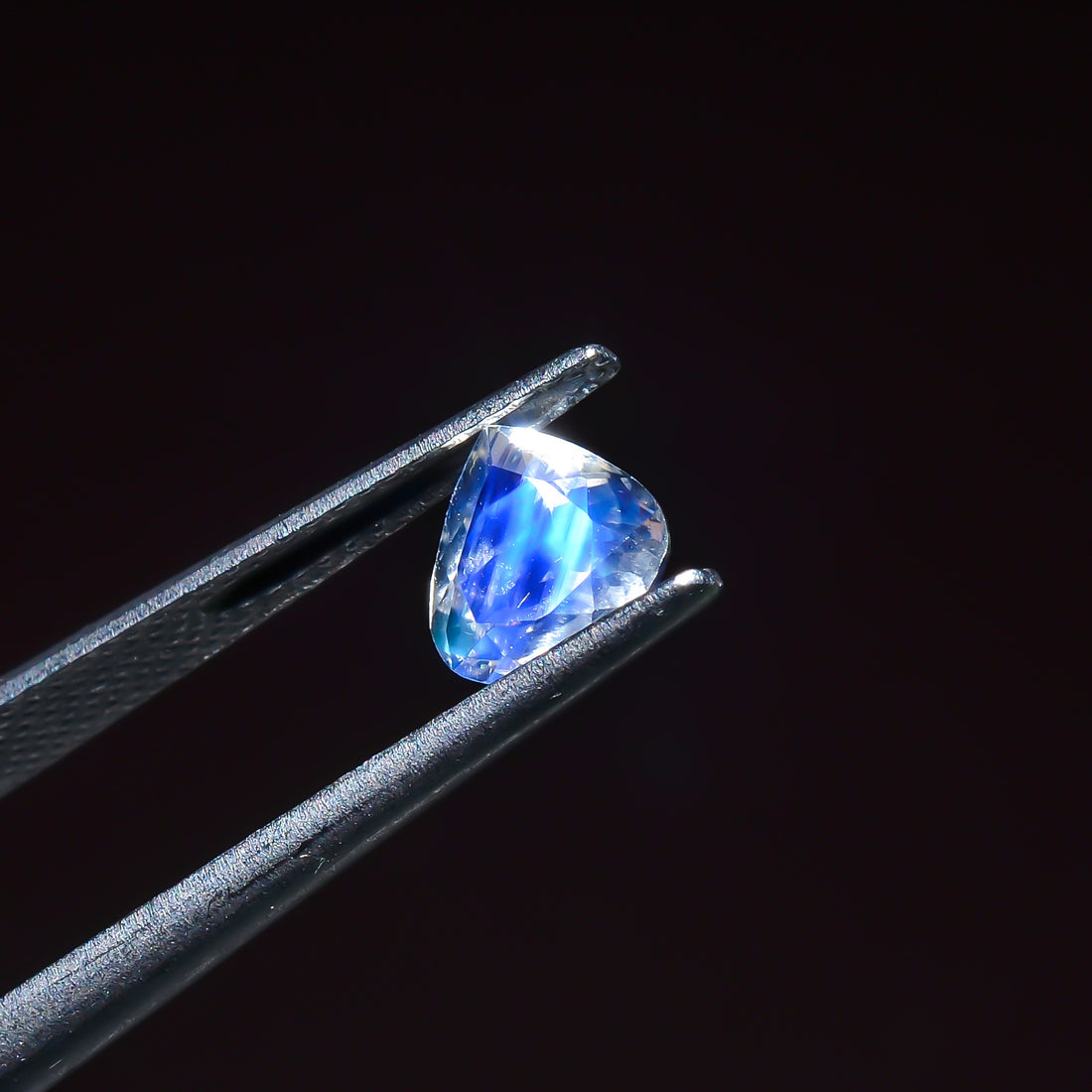 Natural Madagascar Moonstone Heart Shape Cut Stone Loose Gemstone For Making Jewelry 0.95 Ct. 6X6X4 mm Y-10318