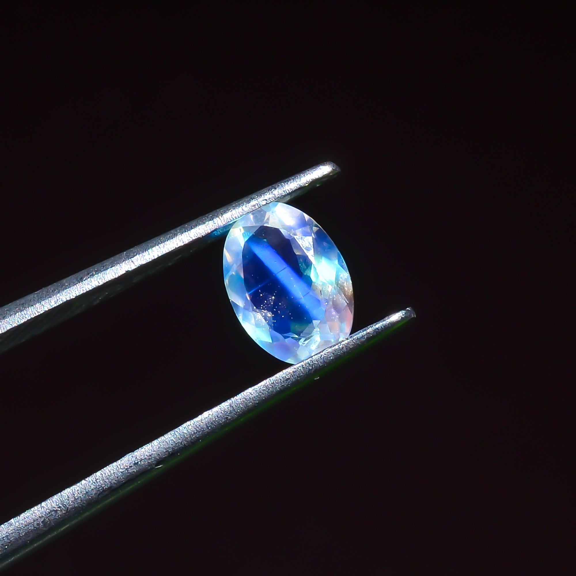 Natural Madagascar Moonstone Oval Shape Cut Stone Loose Gemstone For Making Jewelry 0.5 Ct. 7X5X2 mm Y-10319
