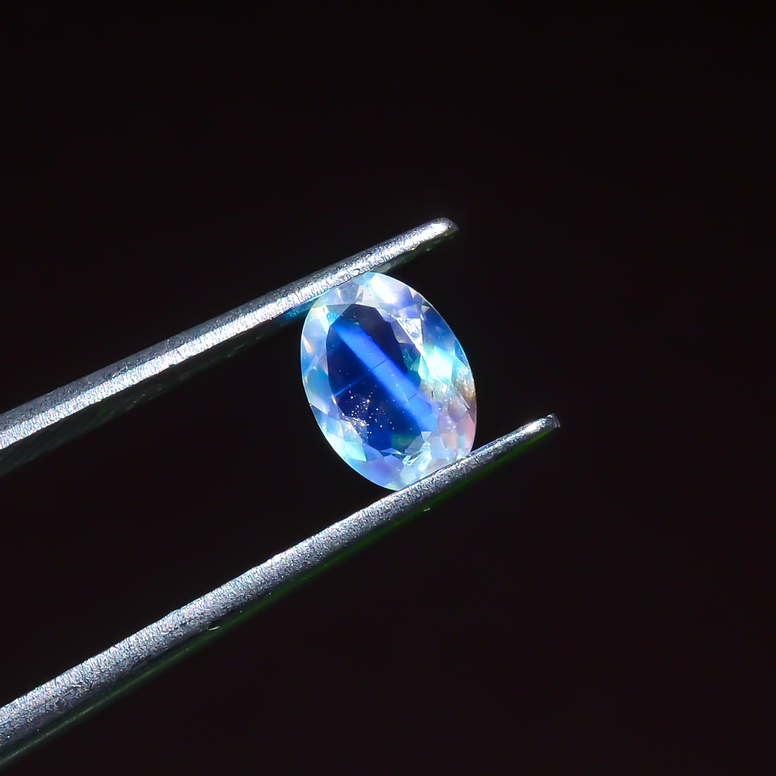 Natural Madagascar Moonstone Oval Shape Cut Stone Loose Gemstone For Making Jewelry 0.5 Ct. 7X5X2 mm Y-10319