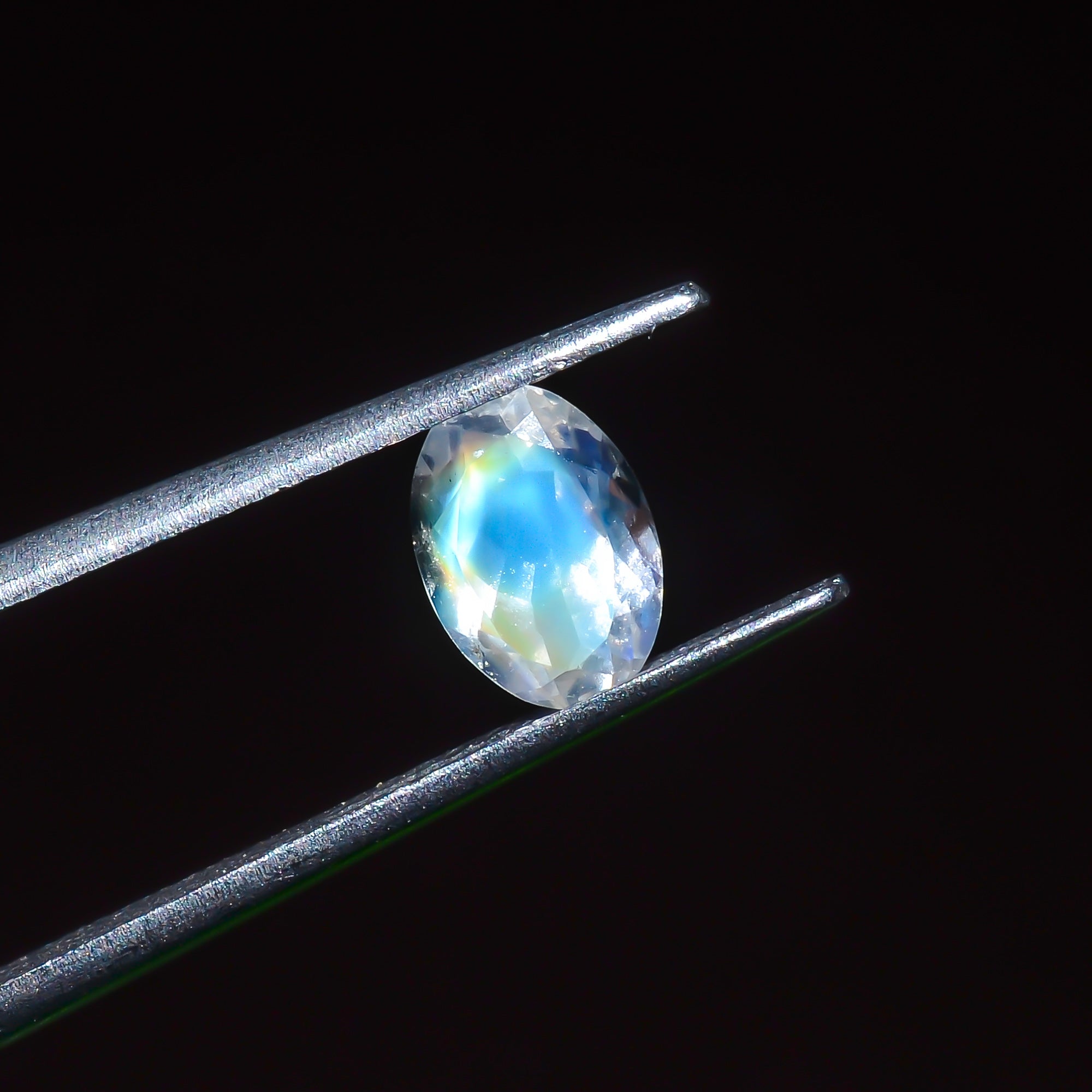 Natural Madagascar Moonstone Oval Shape Cut Stone Loose Gemstone For Making Jewelry 0.65 Ct. 7X5X3 mm Y-10332