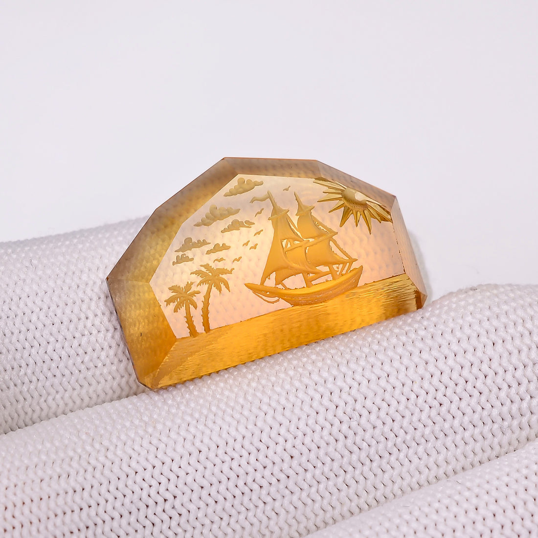 Natural Citrine Fancy Shape Carved Loose Gemstone For Making Jewelry 32.5Ct.28X18X7 mm Y-10634