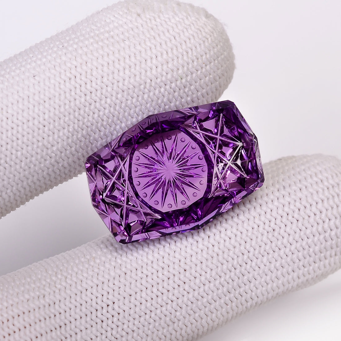 Natural Amethyst Fancy Shape Carved Loose Gemstone For Making Jewelry 28 Ct.24X16X9 mm Y-10643