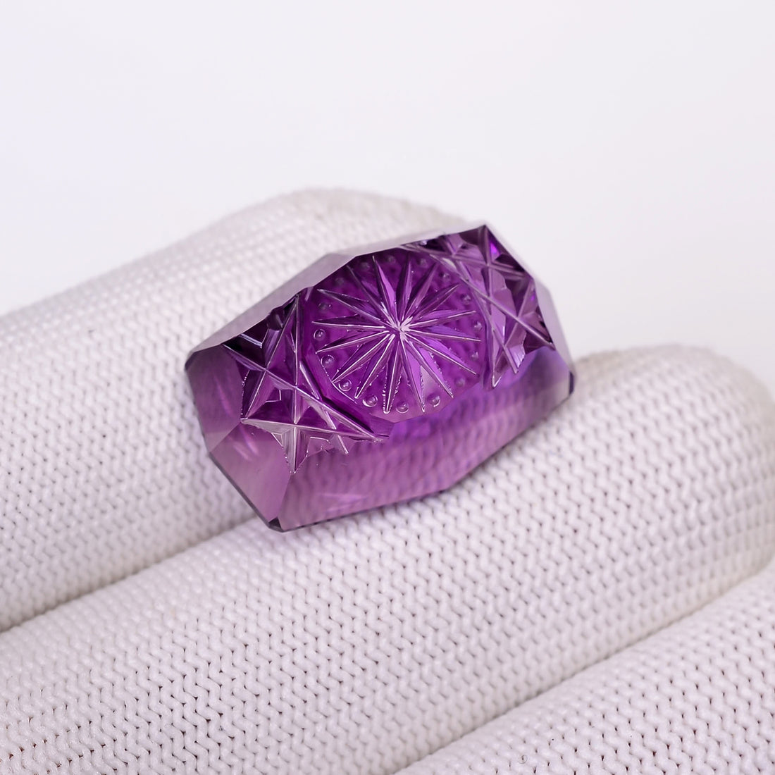 Natural Amethyst Fancy Shape Carved Loose Gemstone For Making Jewelry 28 Ct.24X16X9 mm Y-10643