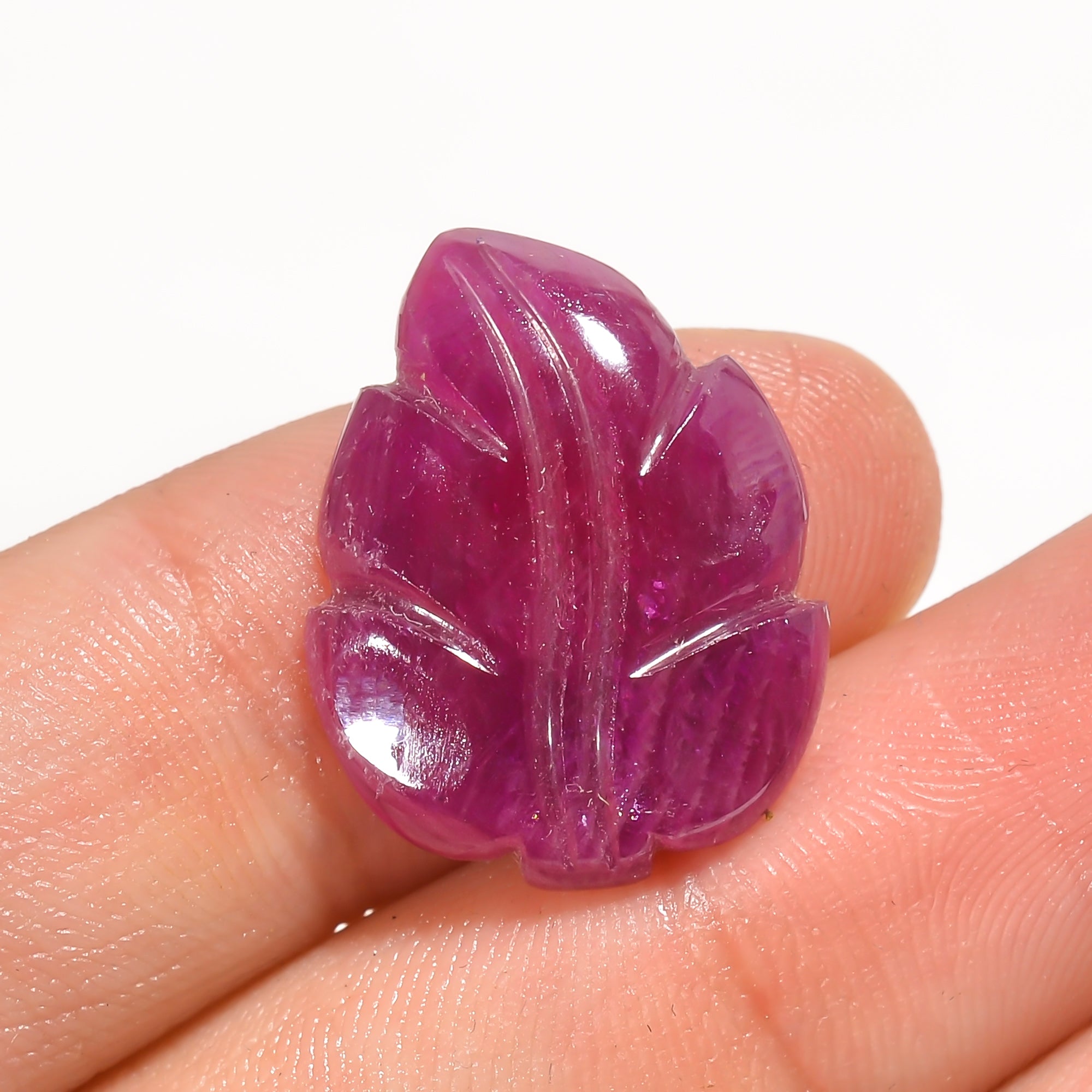 Natural Ruby Leaf Shape Carved Loose Gemstone For Making Jewelry 14 Ct. 21X17X4 mm Y-3774