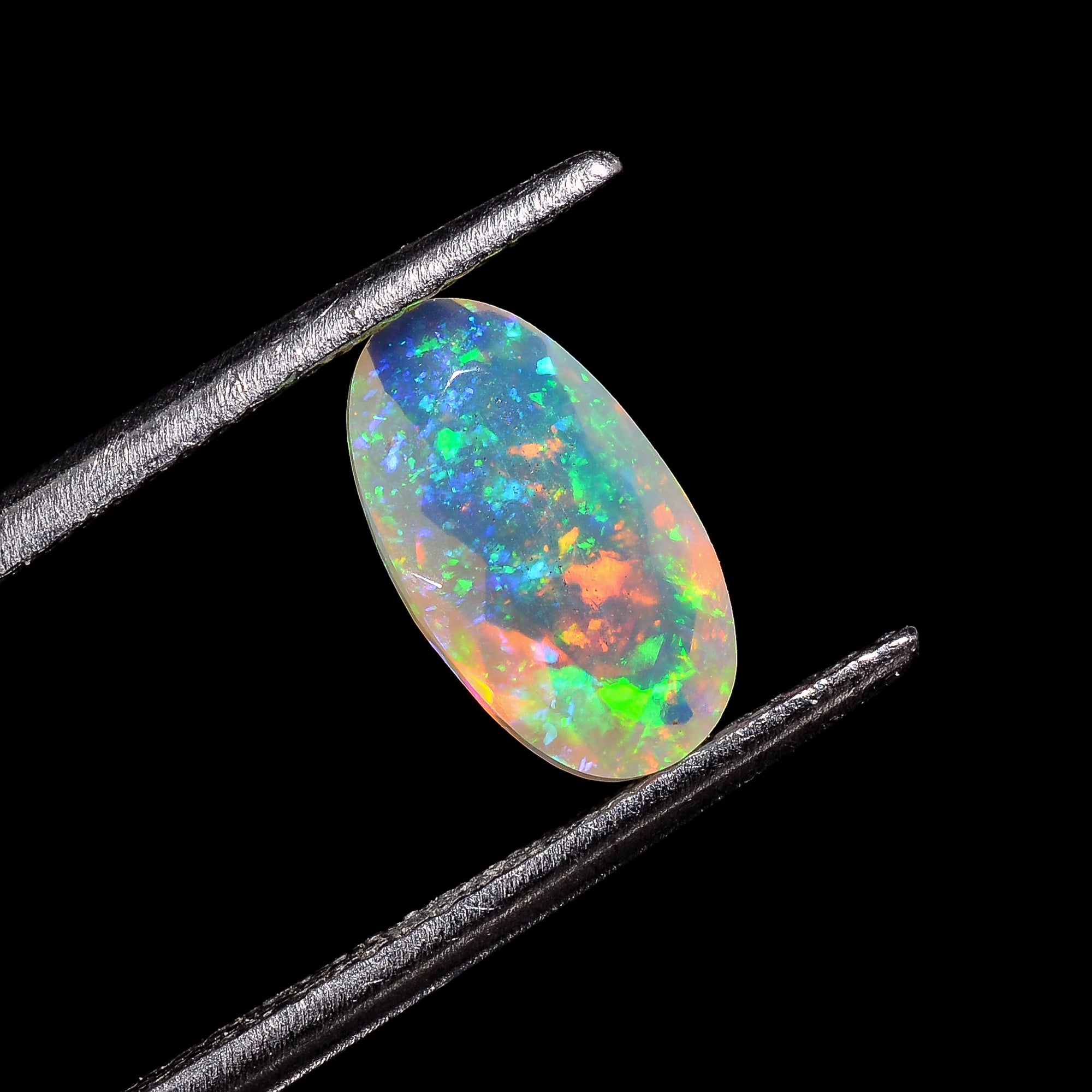 Ethiopian Opal Oval Shape Cut Stone natural loose gemstone  1 Ct. 10X6X4 mm Y-7184