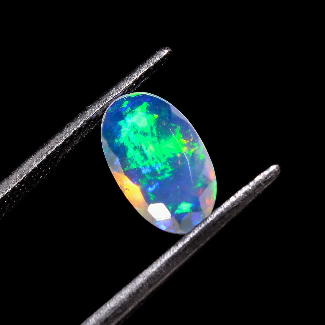 Ethiopian Opal Oval Shape Cut Stone natural loose gemstone  0.9 Ct. 11X6X3 mm Y-7186