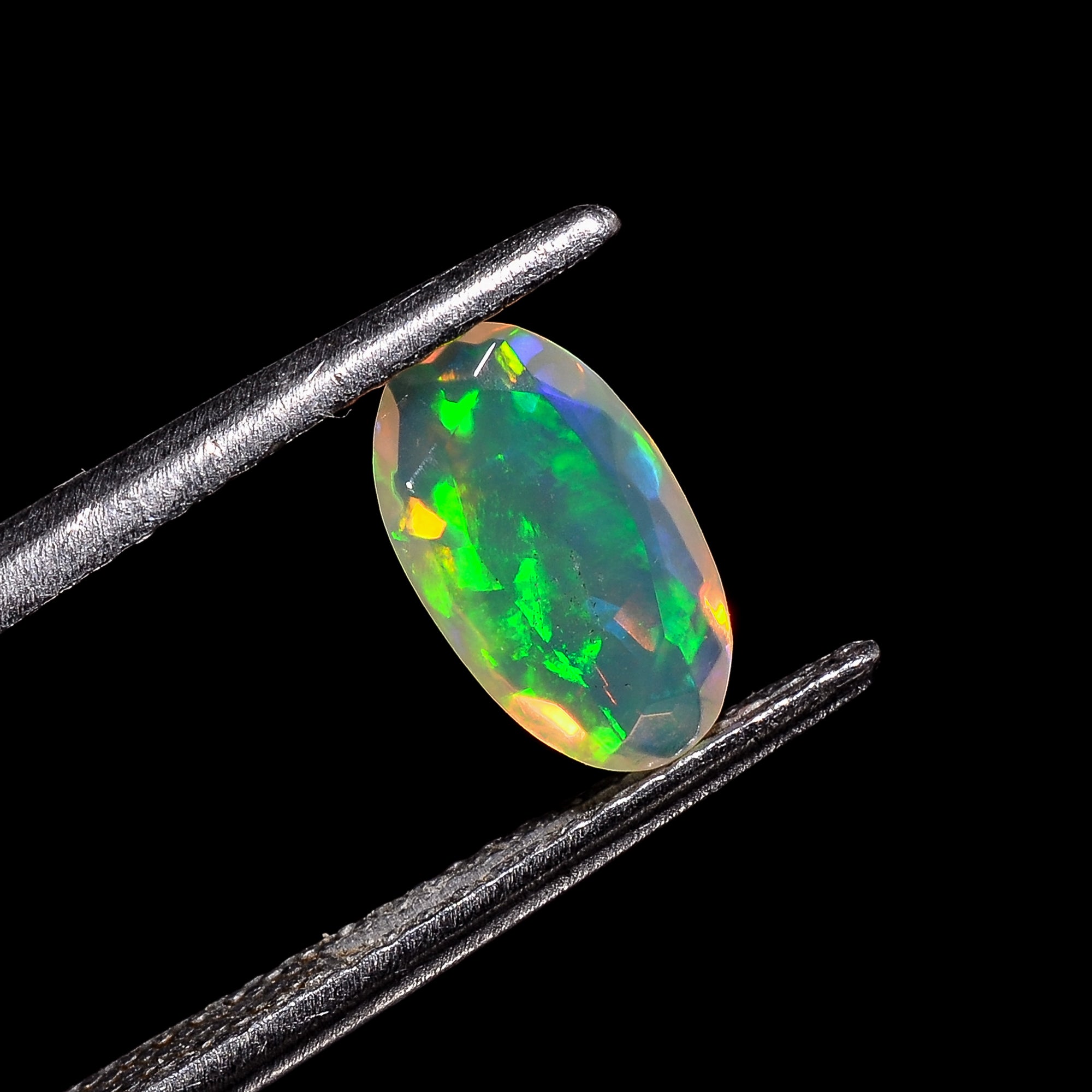 Ethiopian Opal Oval Shape Cut Stone natural loose gemstone  0.7 Ct. 9X5X3 mm Y-7203