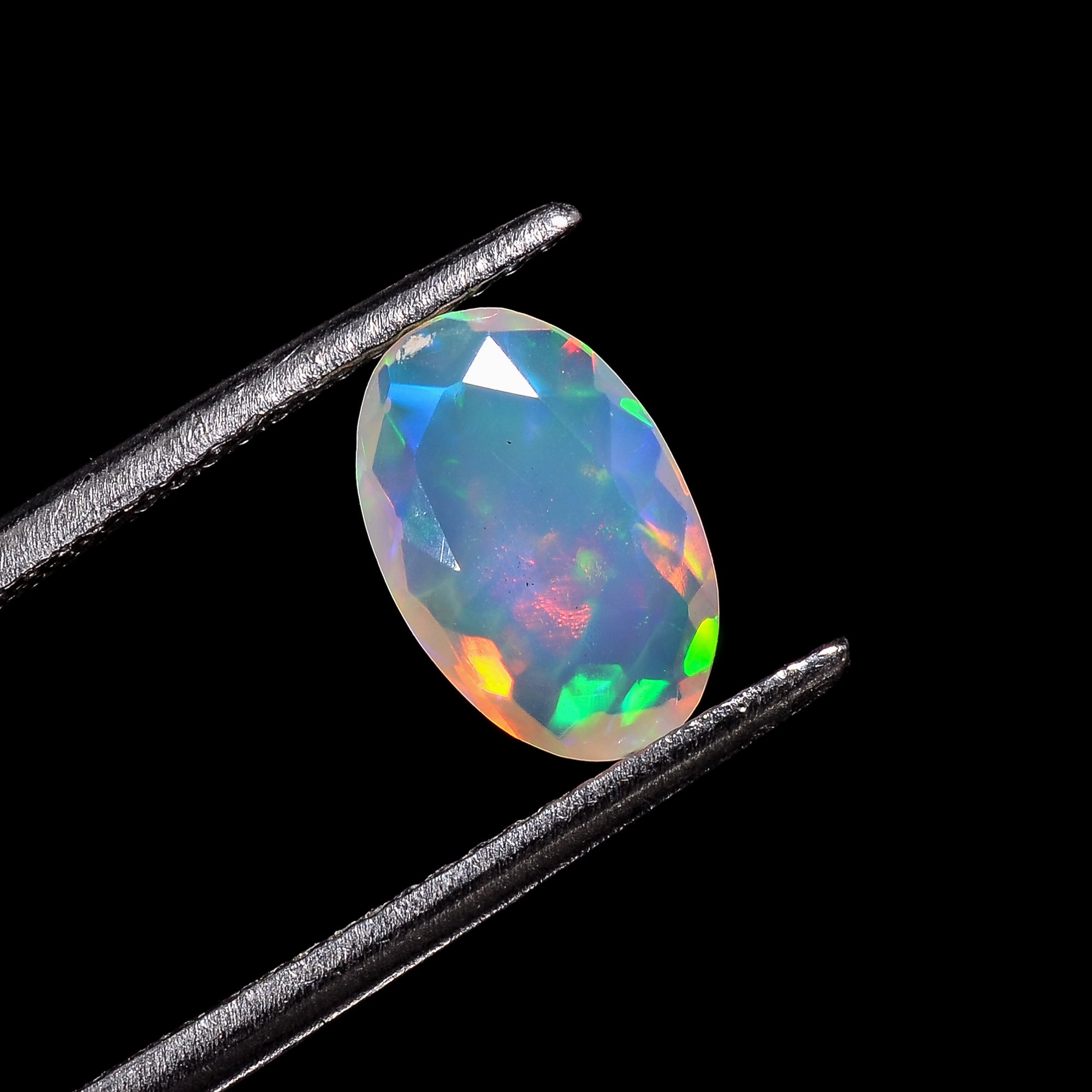 Ethiopian Opal Oval Shape Cut Stone natural loose gemstone  0.85 Ct. 9X6X4 mm Y-7211