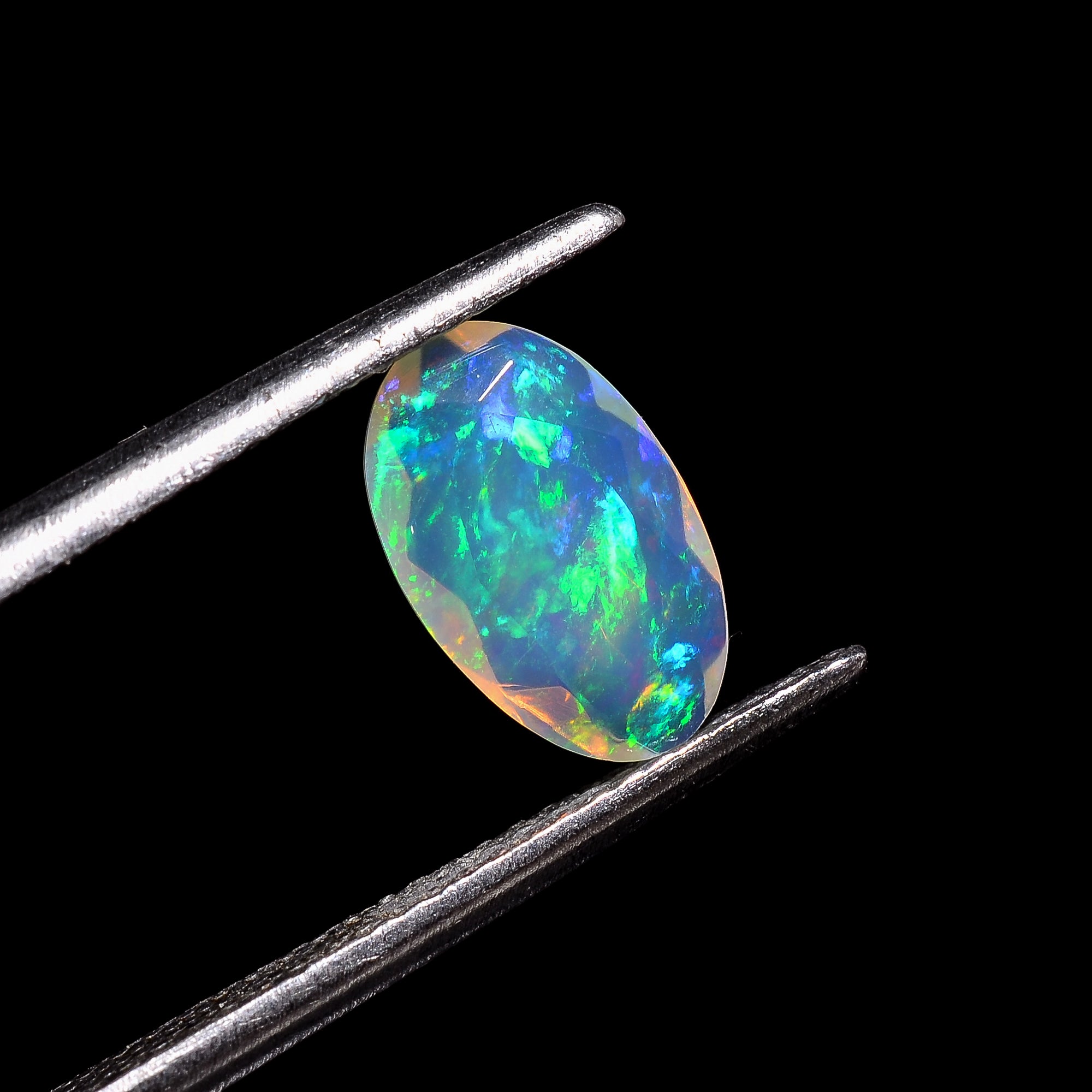 Ethiopian Opal Oval Shape Cut Stone natural loose gemstone  0.85 Ct. 10X6X3 mm Y-7212