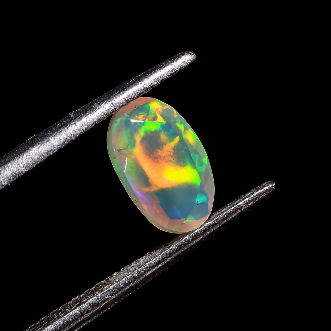 Ethiopian Opal Oval Shape Cut Stone natural loose gemstone  1 Ct. 9X6X4 mm Y-7215
