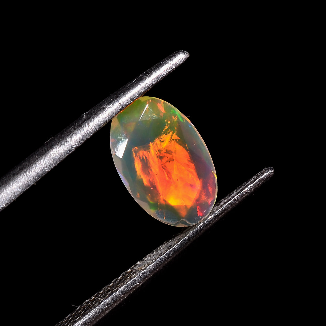 Ethiopian Opal Oval Shape Cut Stone natural loose gemstone 0.8 Ct. 10X6X3 mm Y-7251