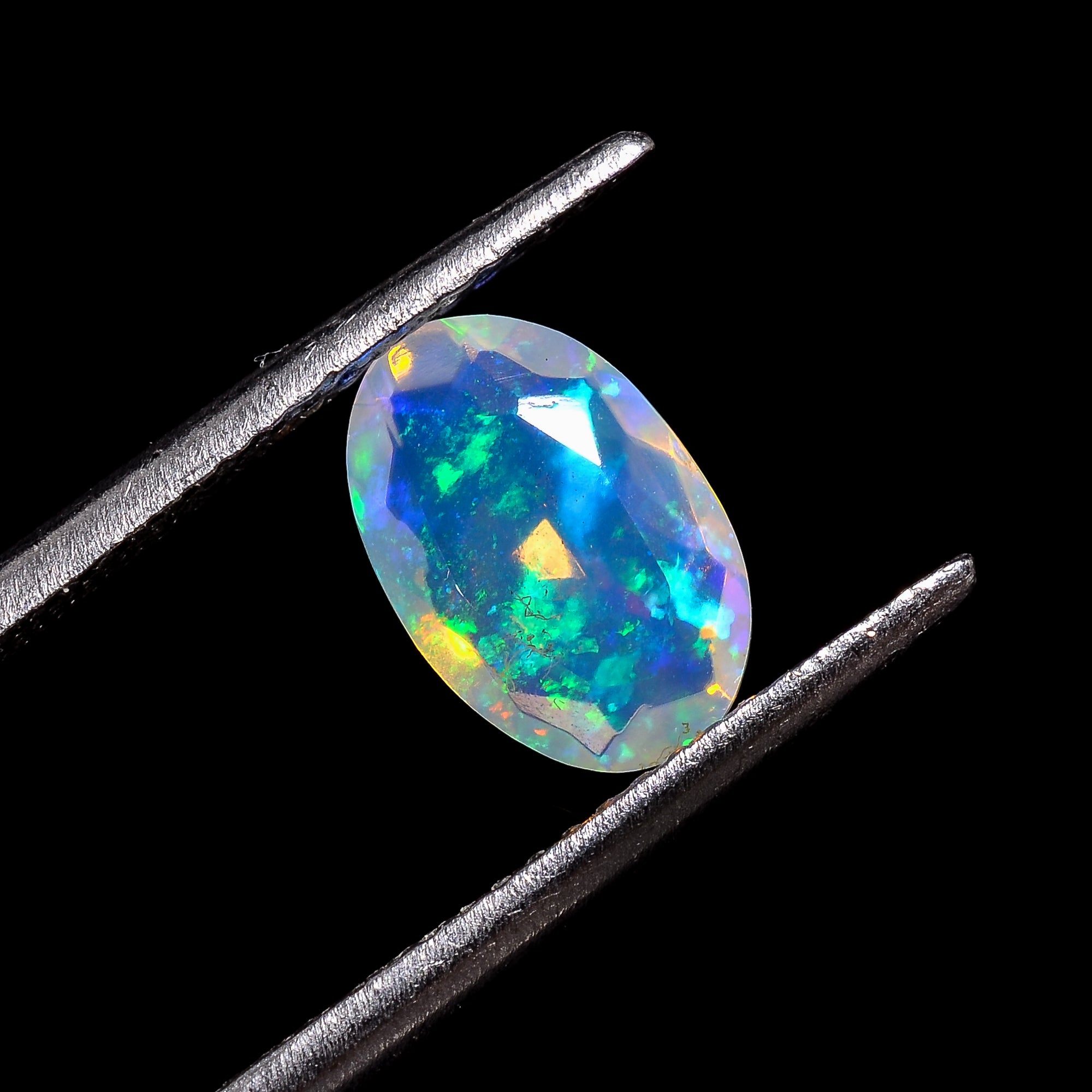 Ethiopian Opal Oval Shape Cut Stone natural loose gemstone 1 Ct. 10X6X4 mm Y-7252