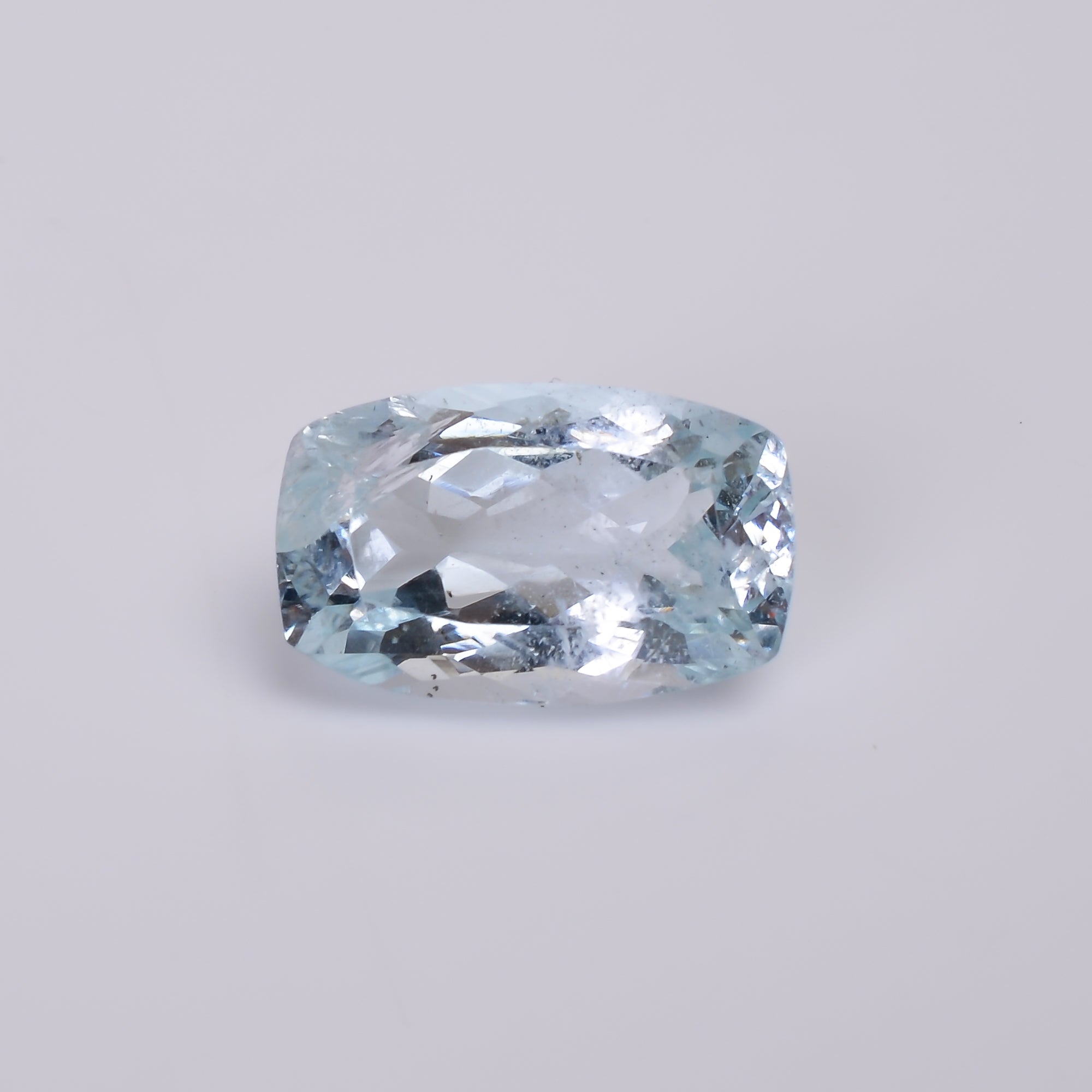 natural aquamarine radiant shape cut stone loose gemstone