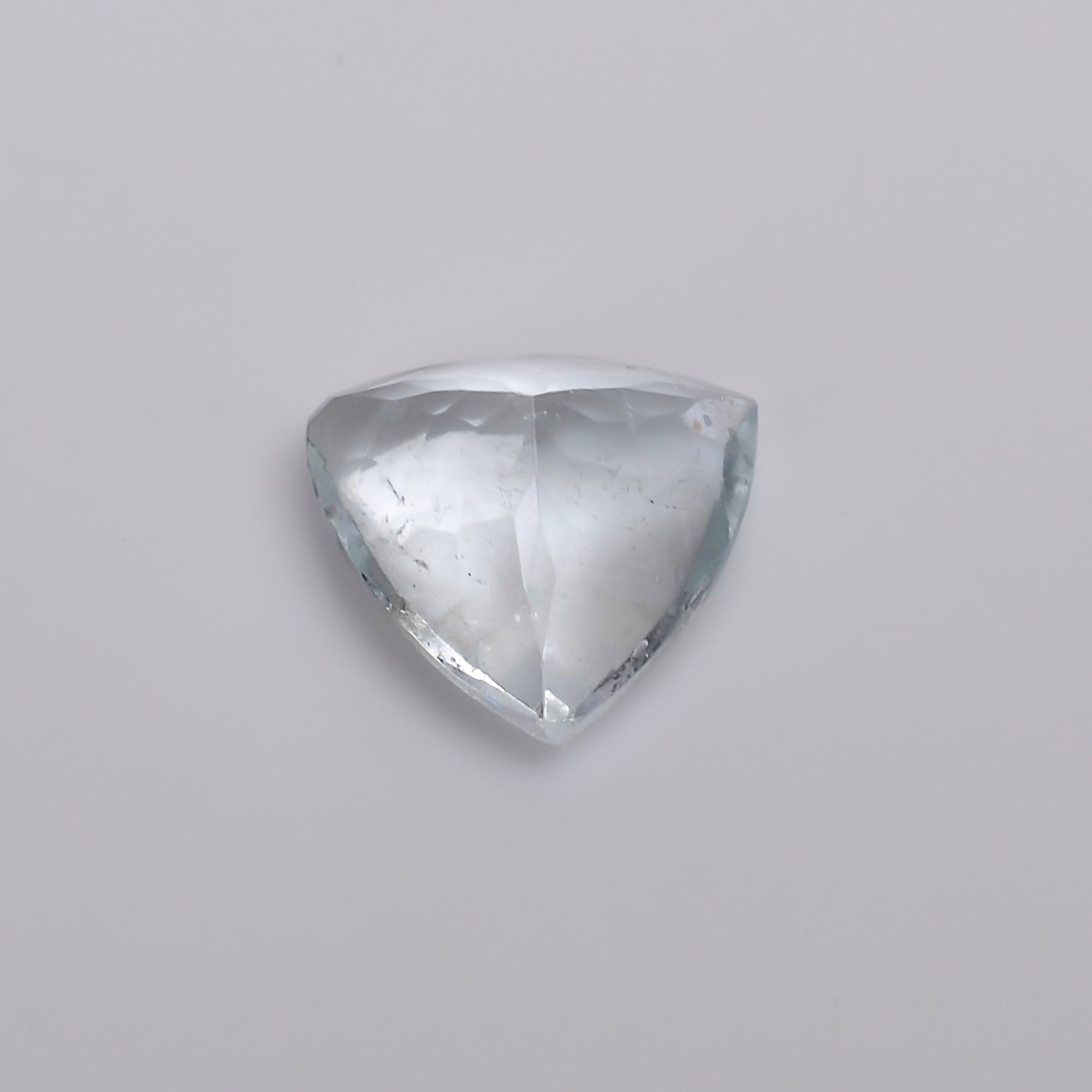 natural aquamarine trillion shape cut stone loose gemstone