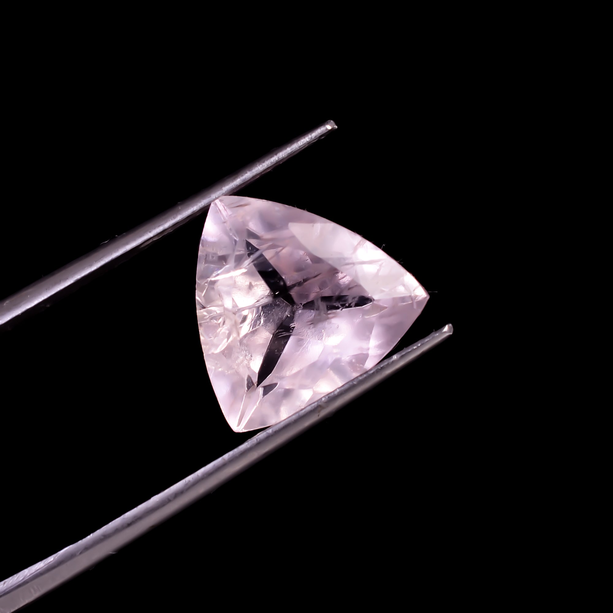 Morganite Triangle Shape Cut stone For Making Jewelry 5 Ct. 12X11X6 mm Y-9522
