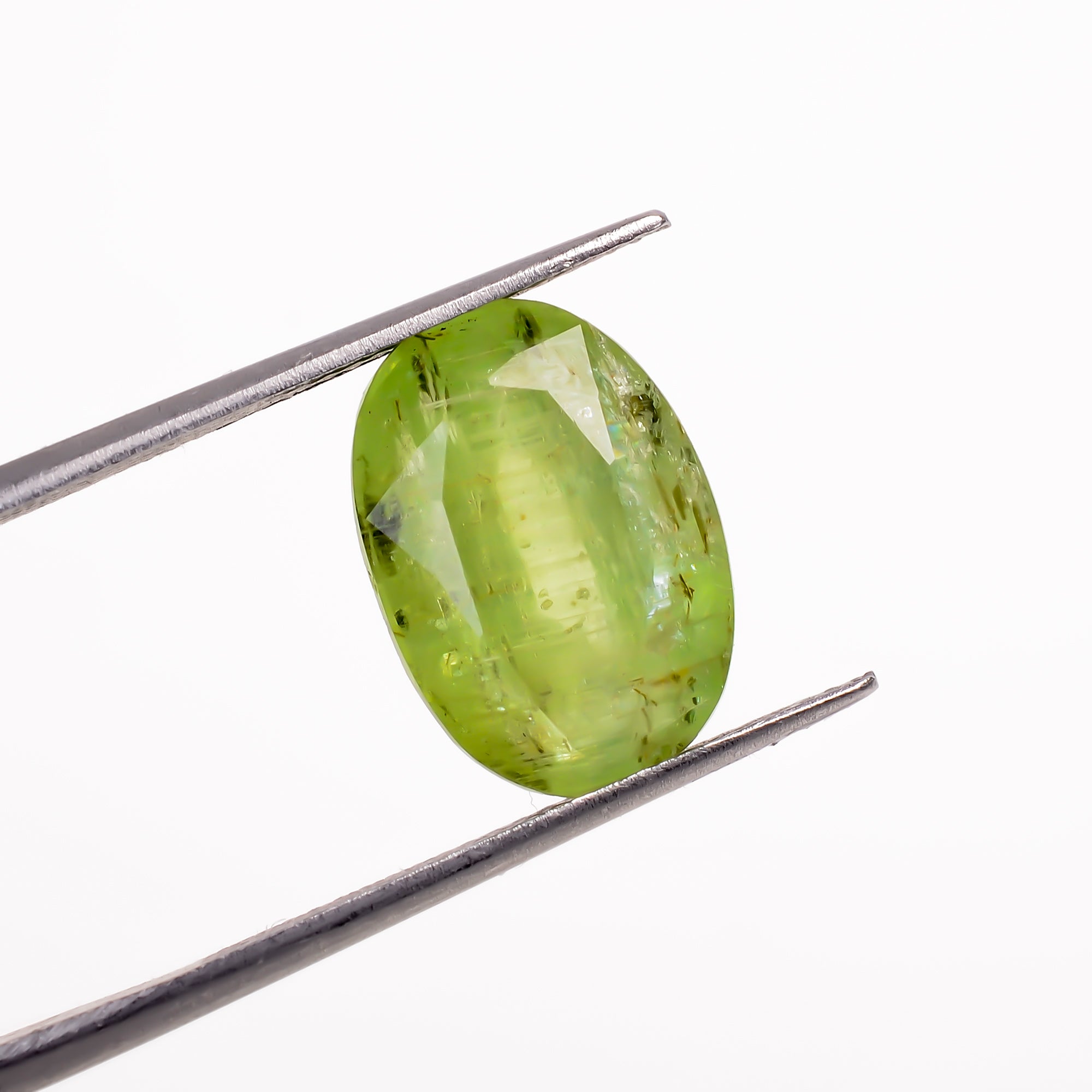 Green Kyanite Oval Shape Cut stone For Making Jewelry 9 Ct. 14X10X7 mm Y-9566