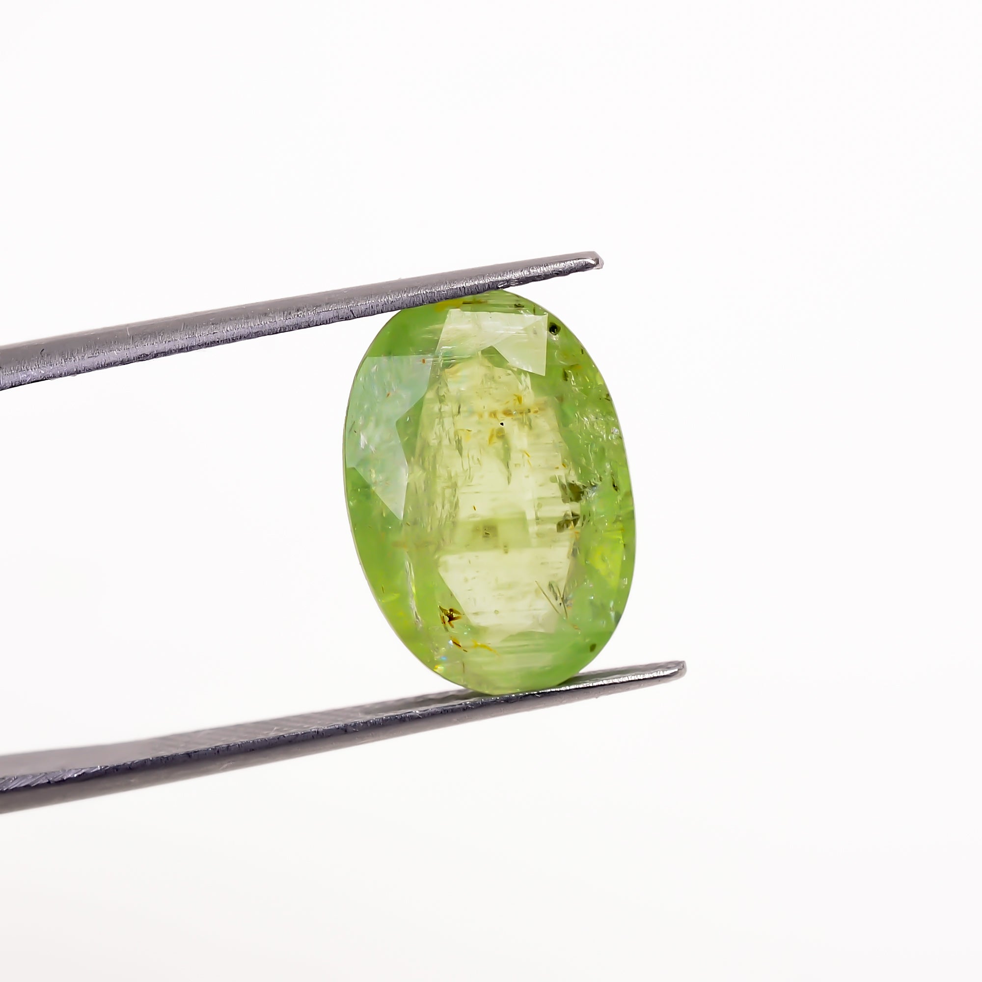 Green Kyanite Oval Shape Cut stone For Making Jewelry 7 Ct. 15X10X5 mm Y-9576