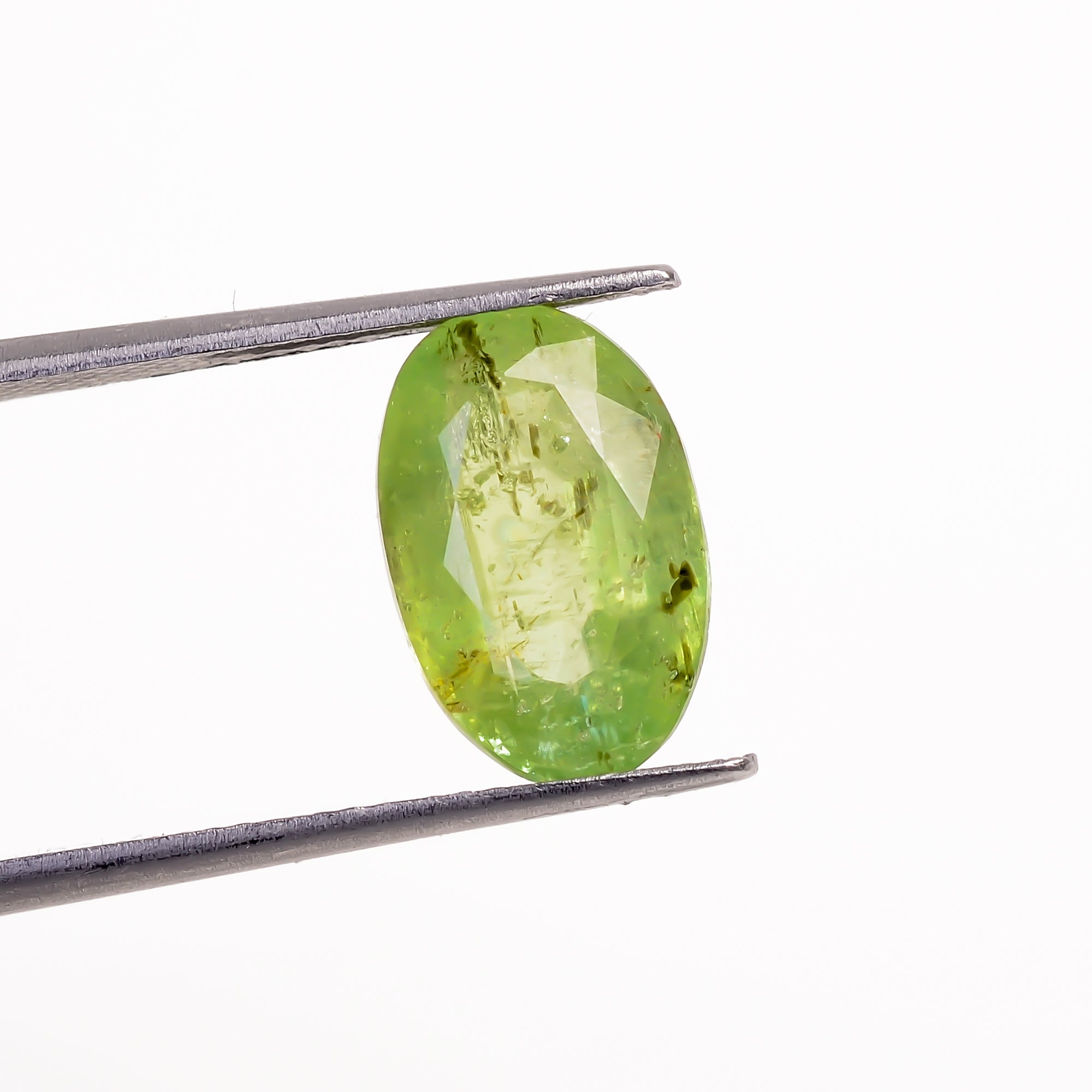 Green Kyanite Oval Shape Cut stone For Making Jewelry 4.5 Ct. 12X8X5 mm Y-9581