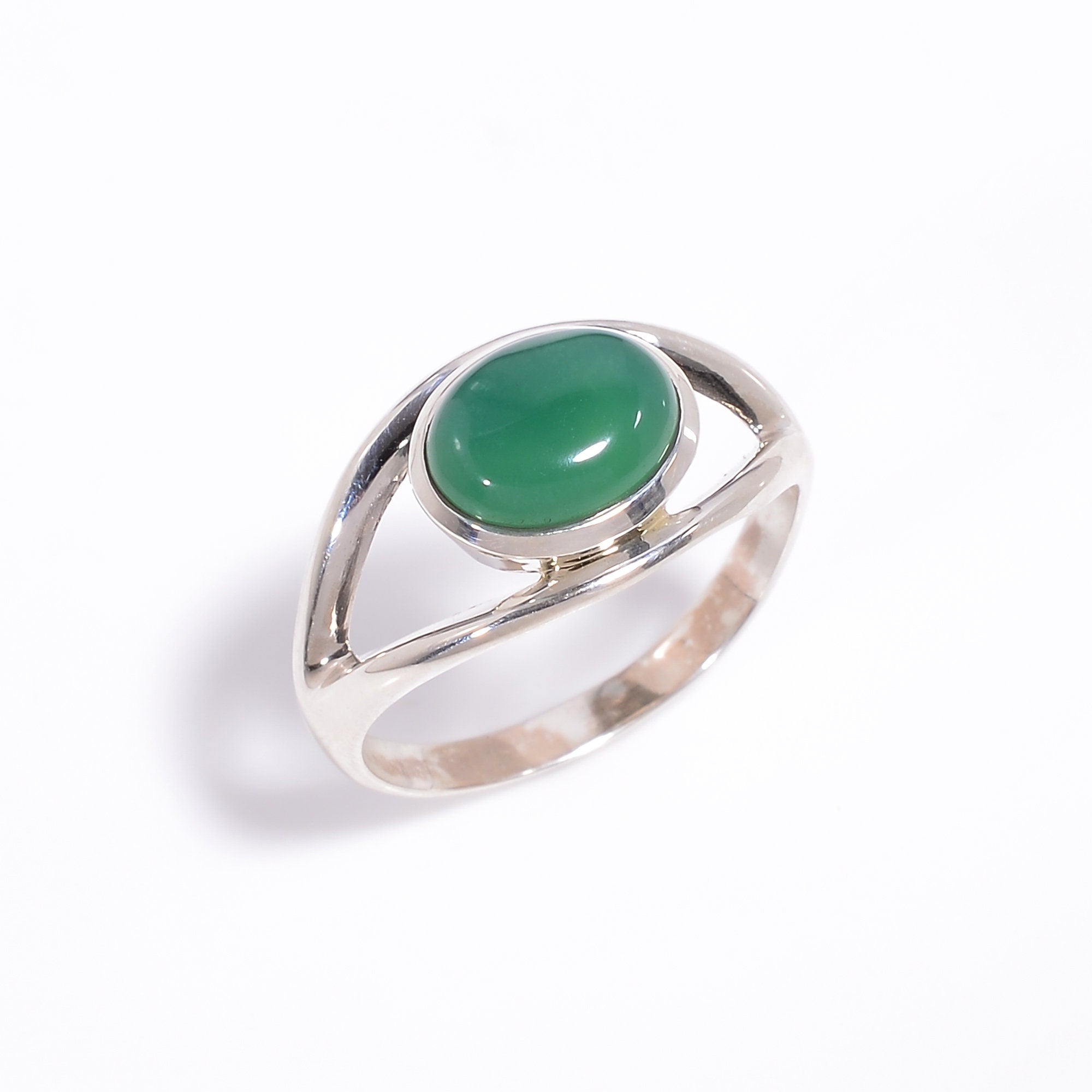 natural chrysoprase oval shape ethnic handmade ring 925 sterling silver 10 25 us 3 7 gms y 7782
