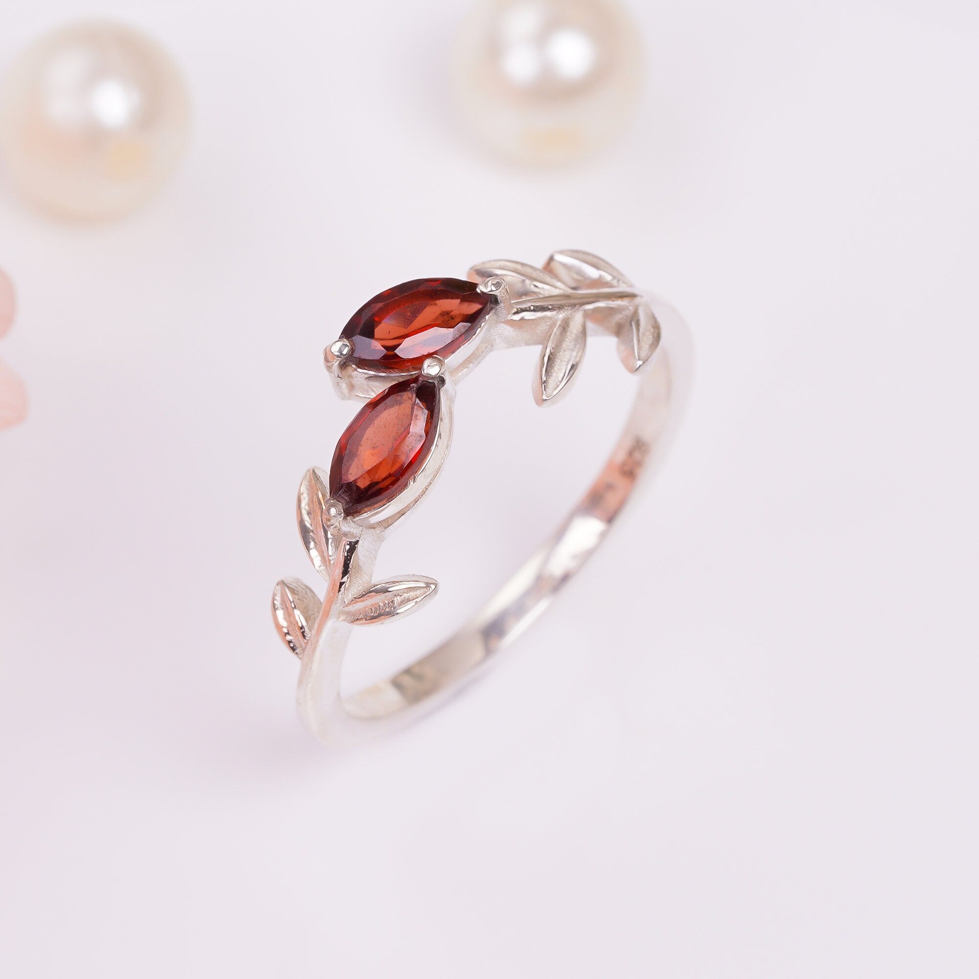 natural garnet marquise shape ethnic handmade ring 925 sterling silver ring 7 25 us 2 gms y 7787