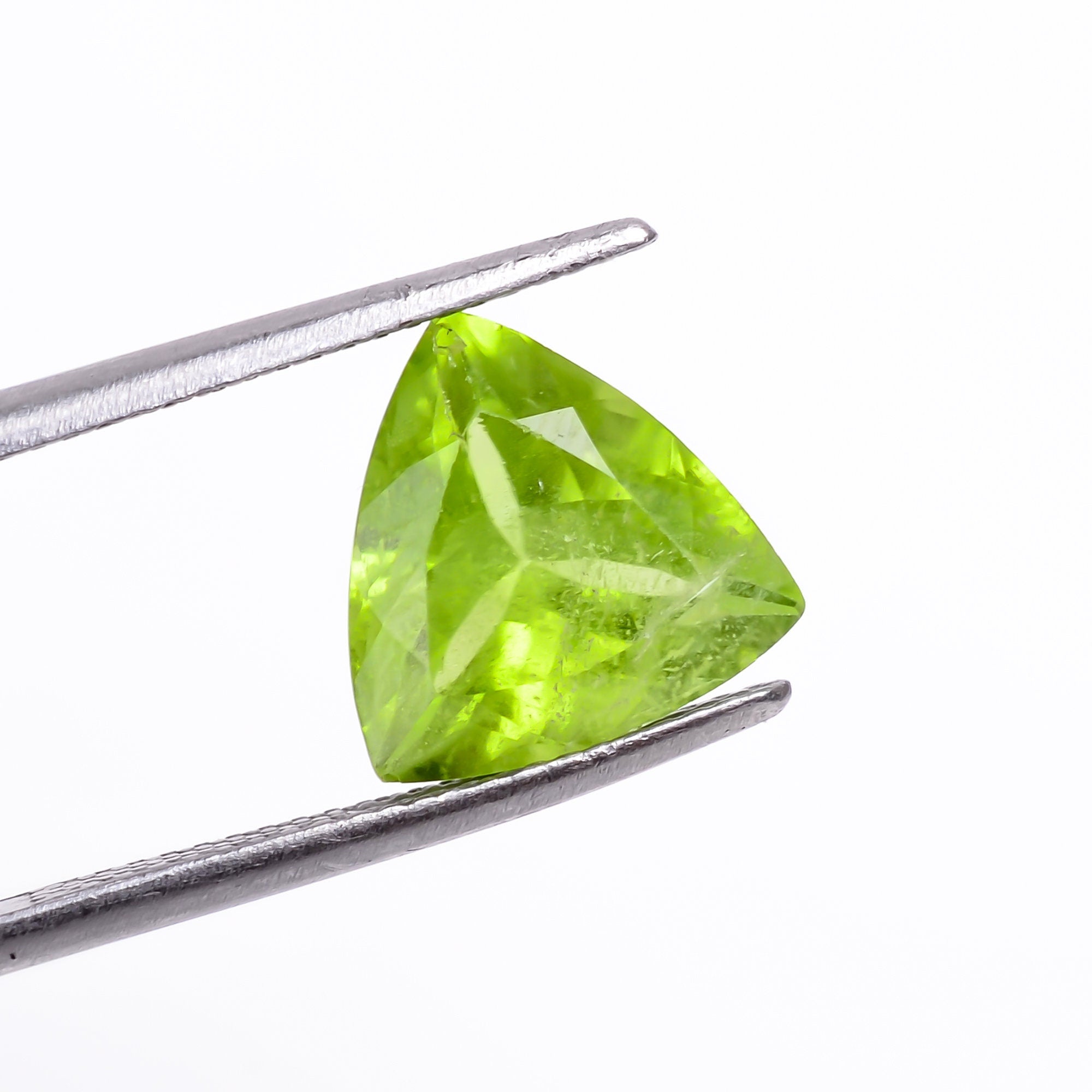 peridot natural trillion shape cut stone loose gemstone
