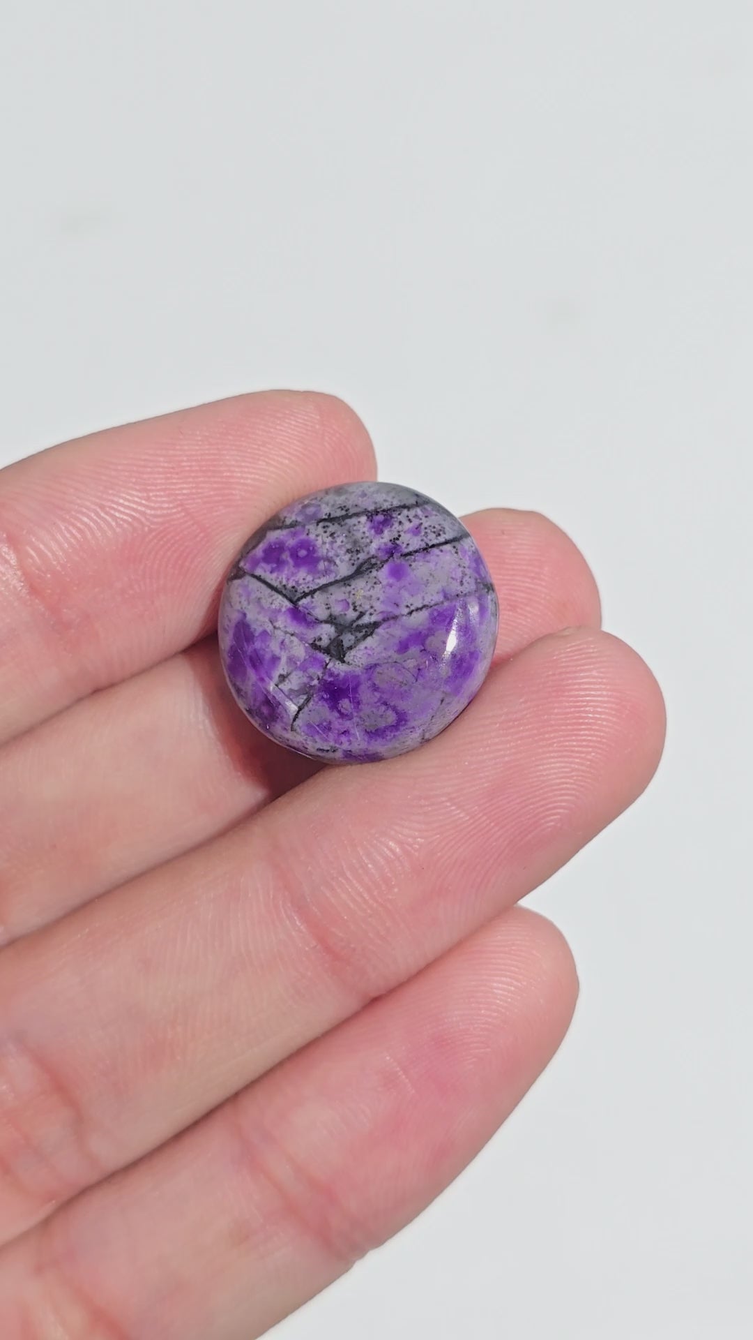 Sugilite Round Shape Cabochon Loose Gemstone For Making Jewelry 14 Ct. 18X18X5 mm Y-9340